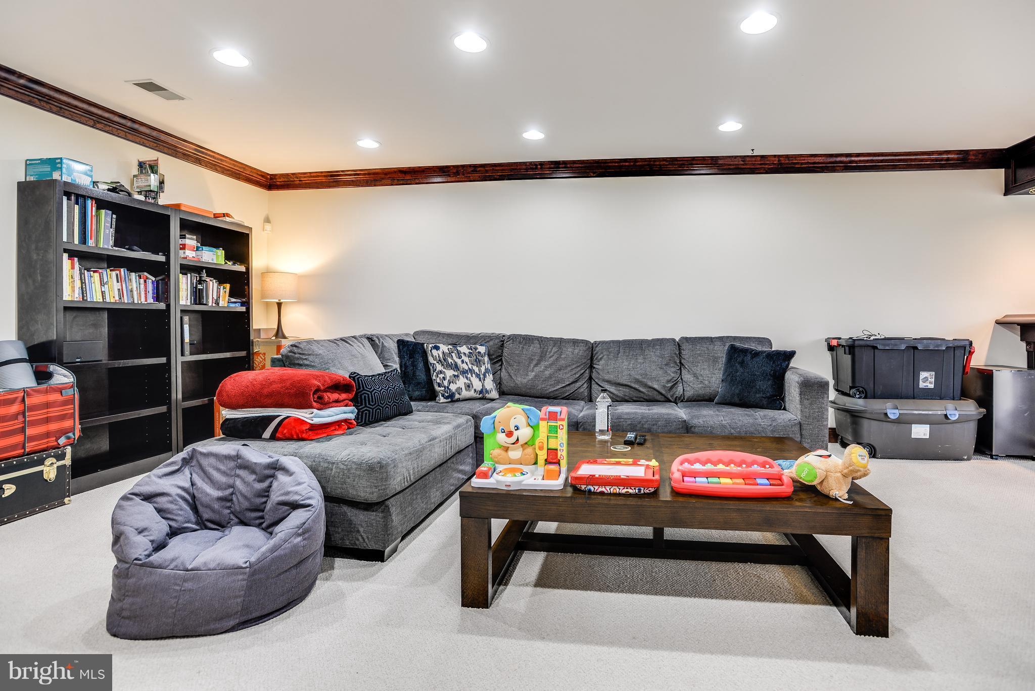 KINGSTOWNE - Residential