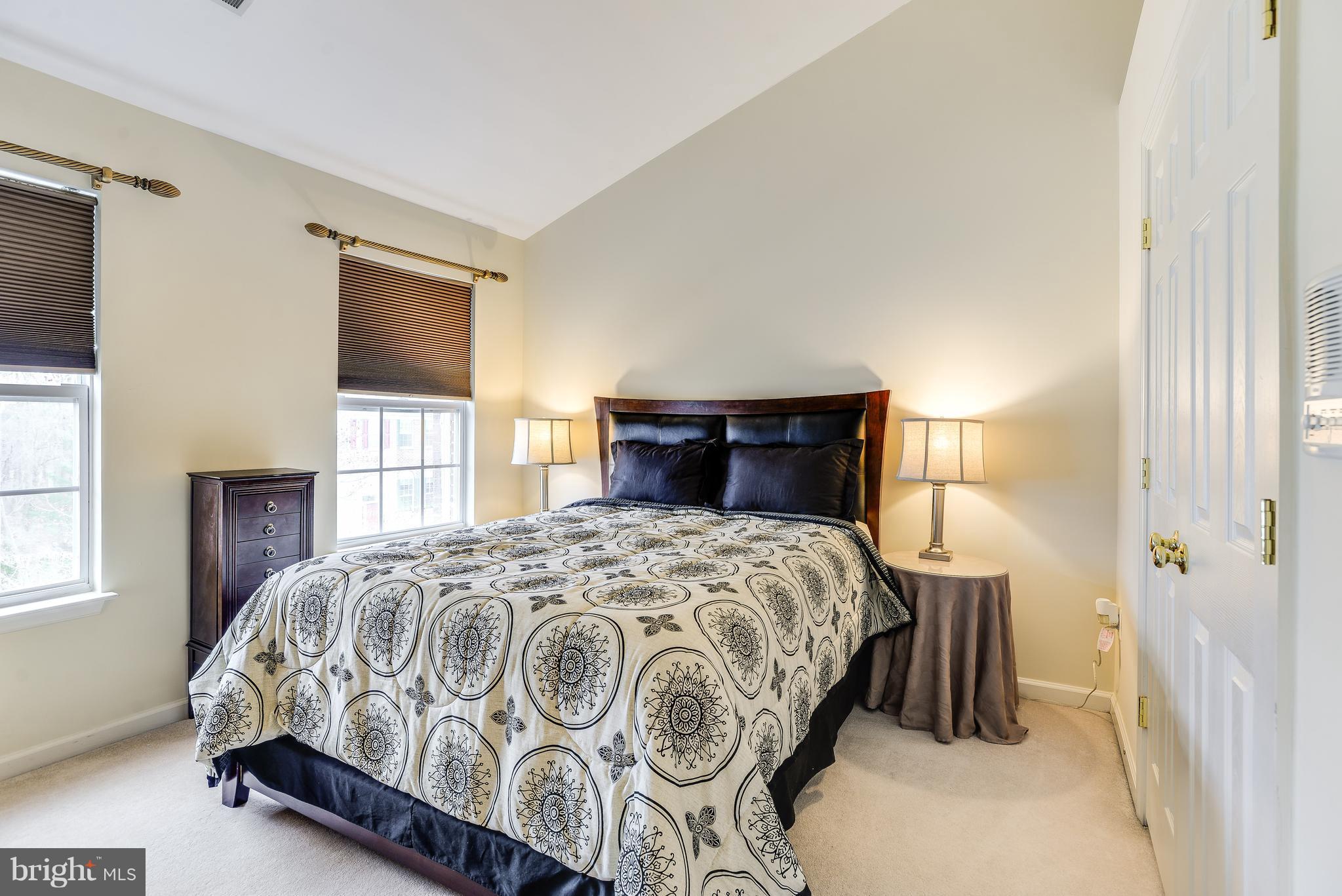 KINGSTOWNE - Residential