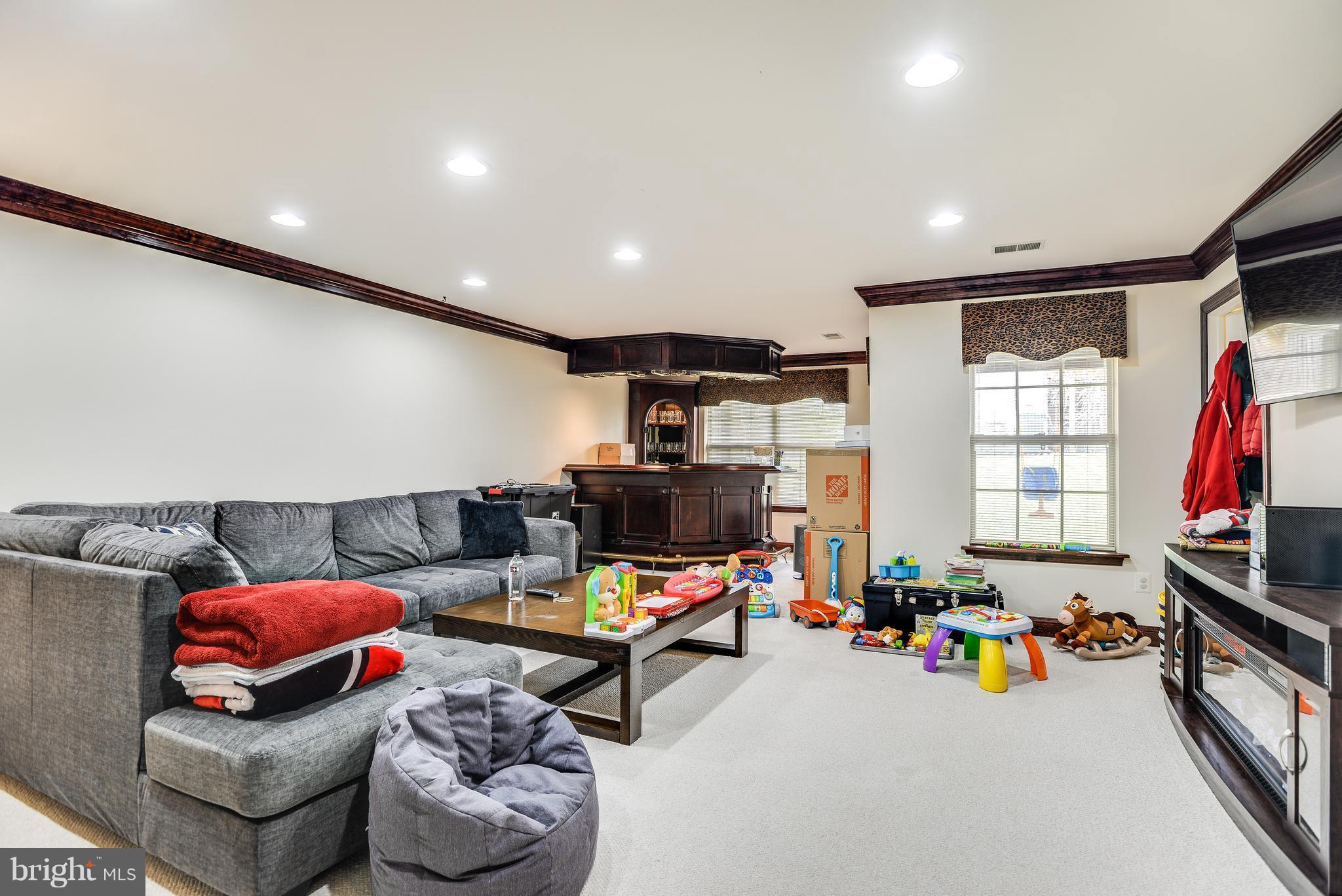 KINGSTOWNE - Residential