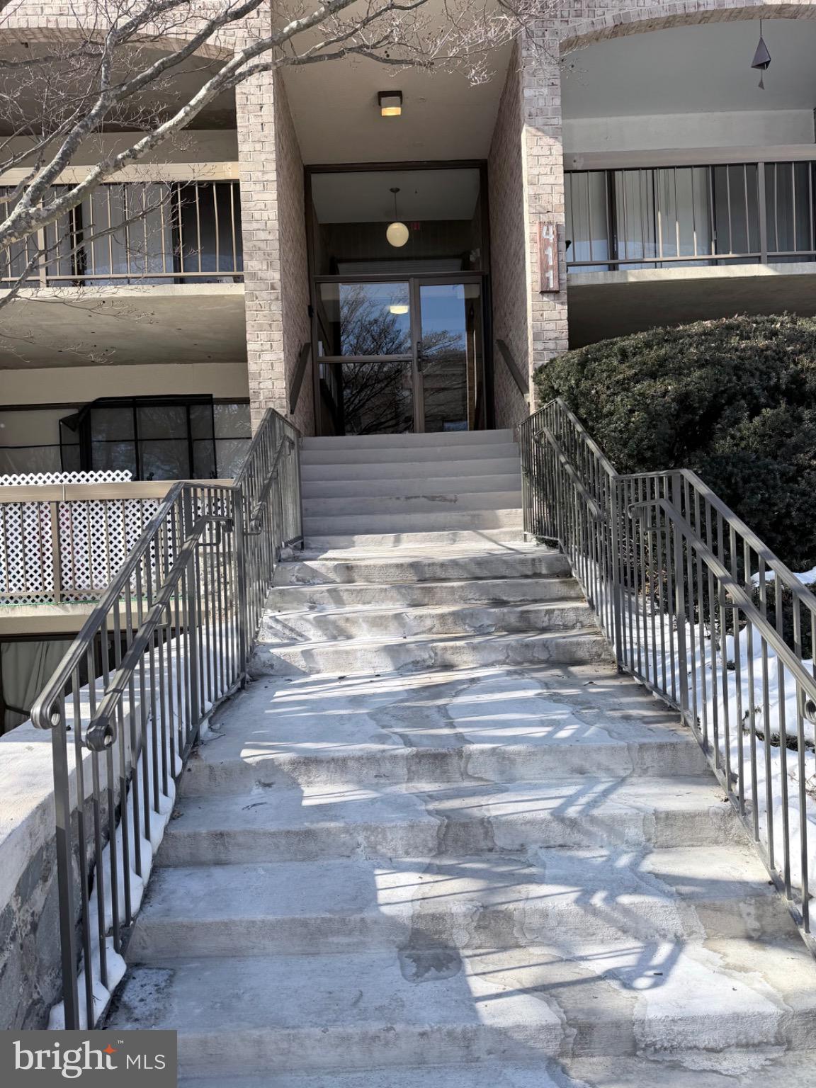 HYDE PARK - Residential