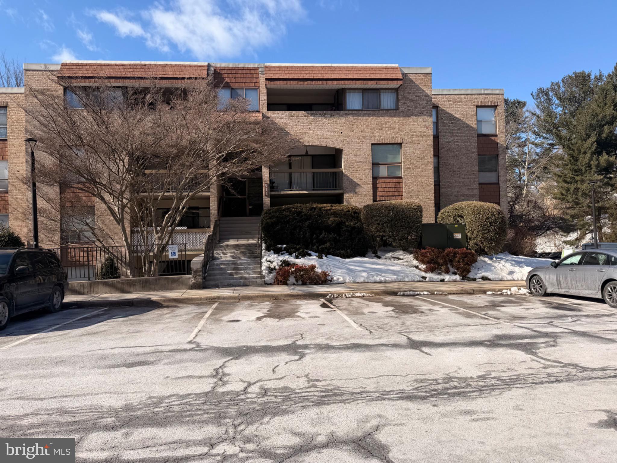 HYDE PARK - Residential