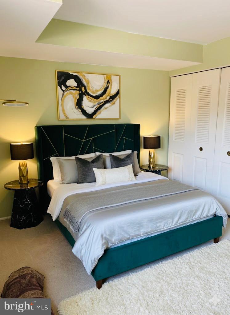 HYDE PARK - Residential