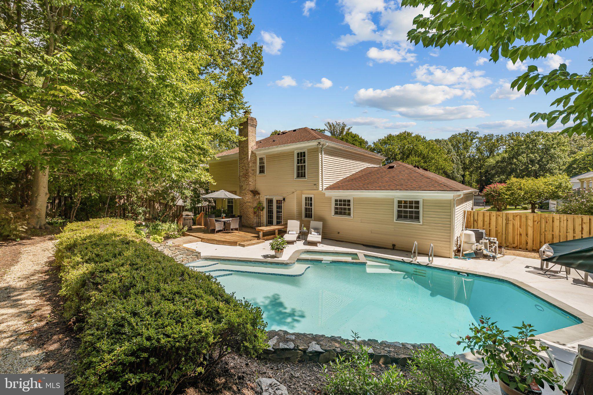 Search Homes 1 10729 SHINGLE OAK COURT