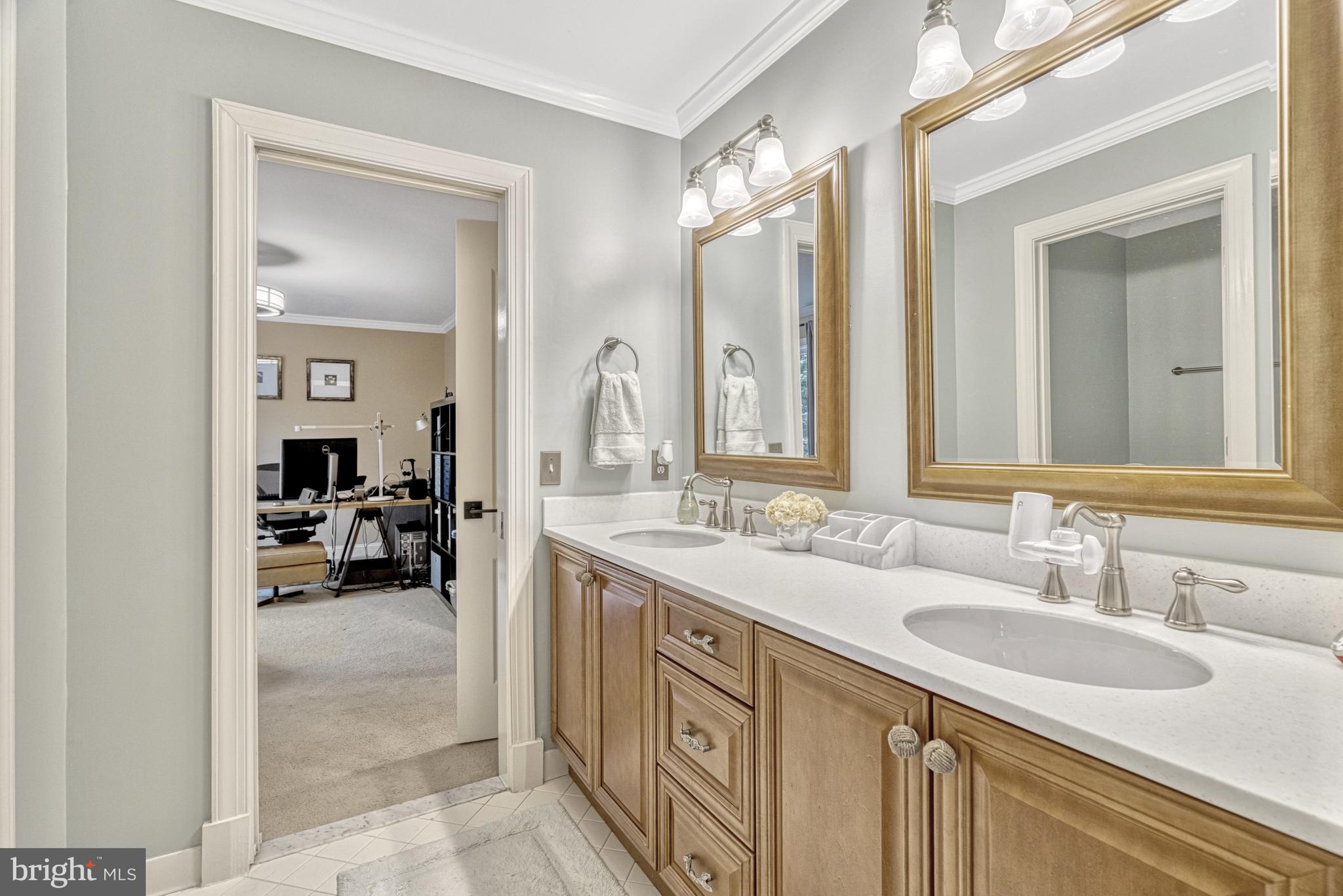 OAKTON GROVE - Residential Lease