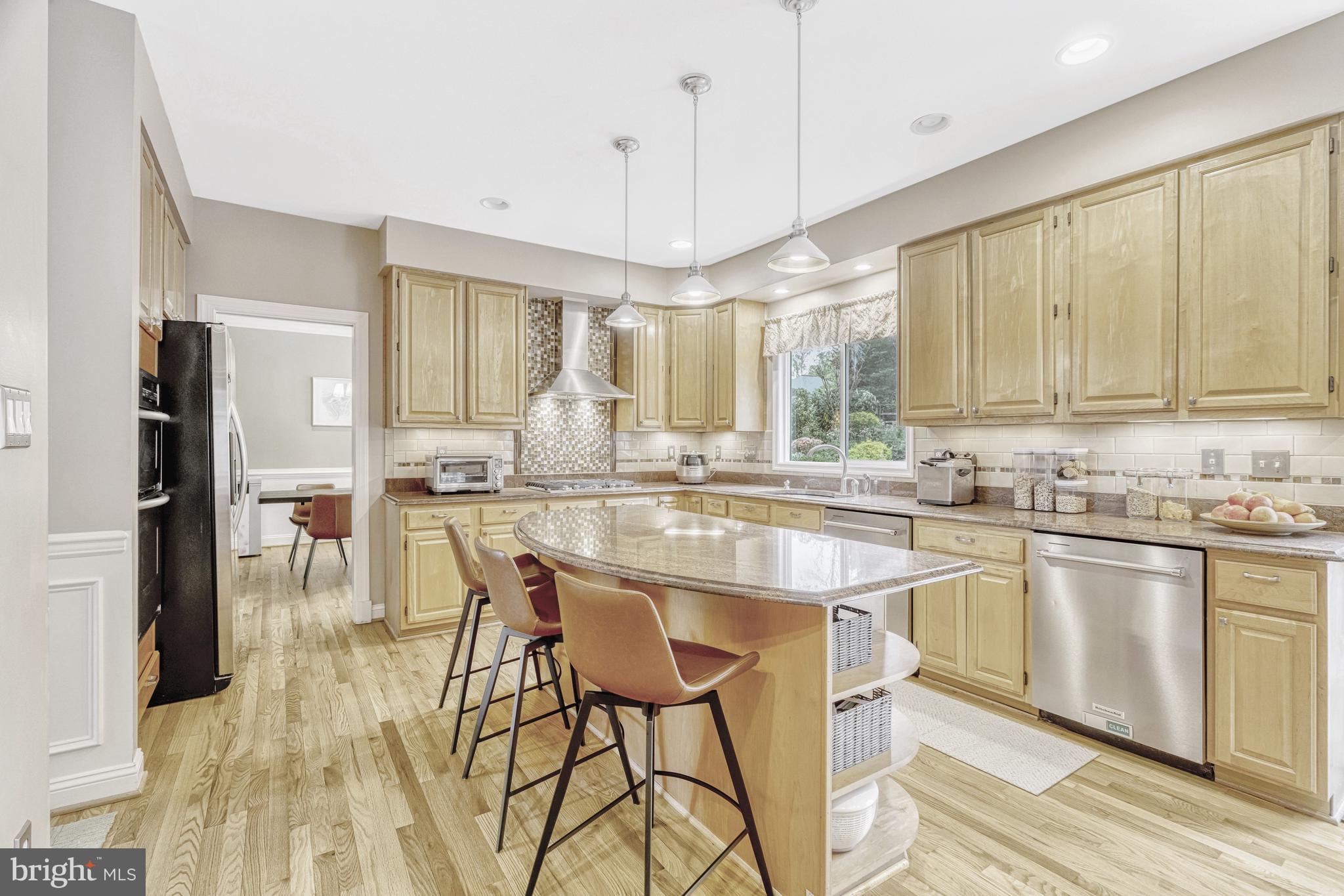 OAKTON GROVE - Residential Lease