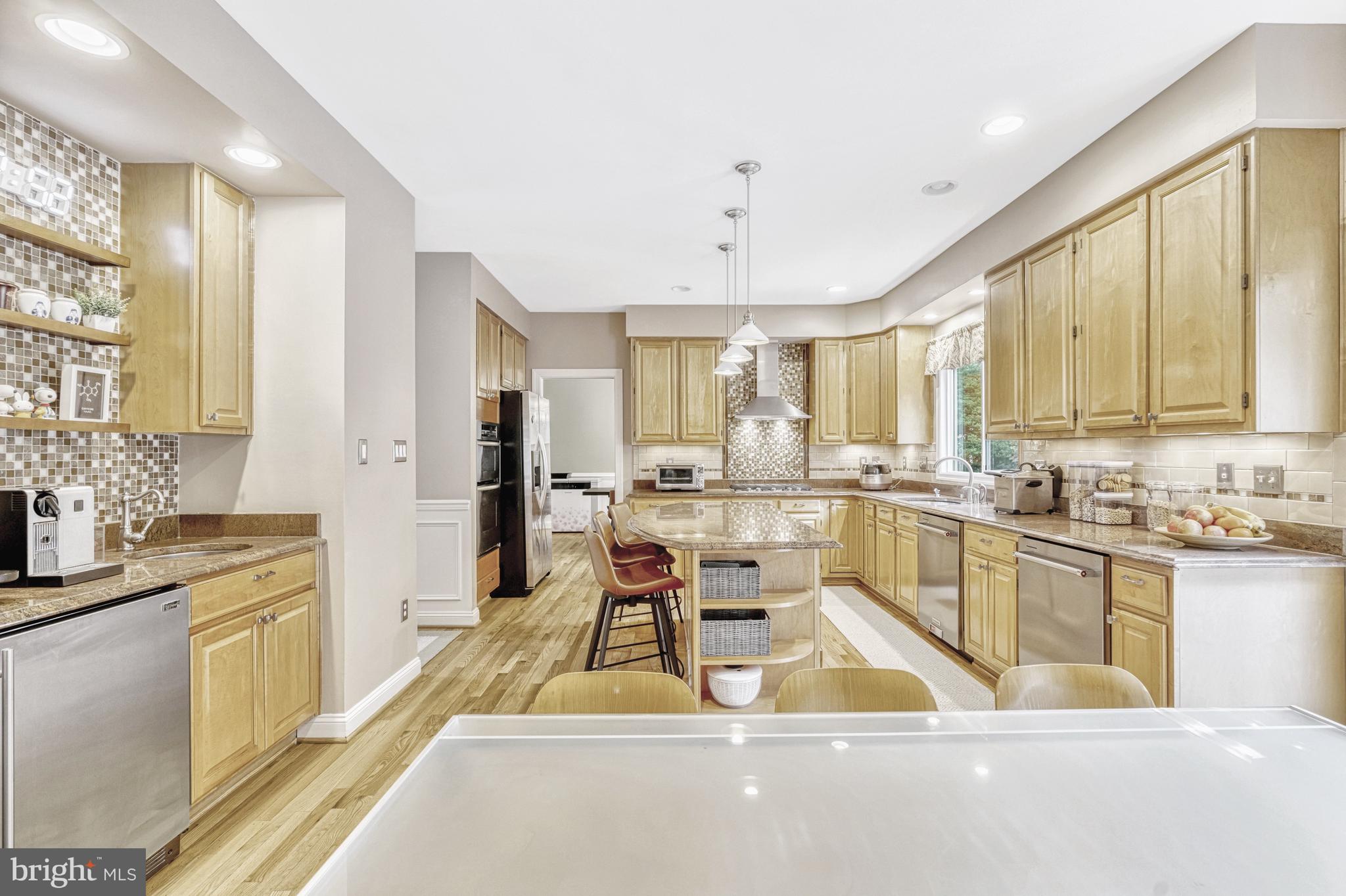 OAKTON GROVE - Residential Lease