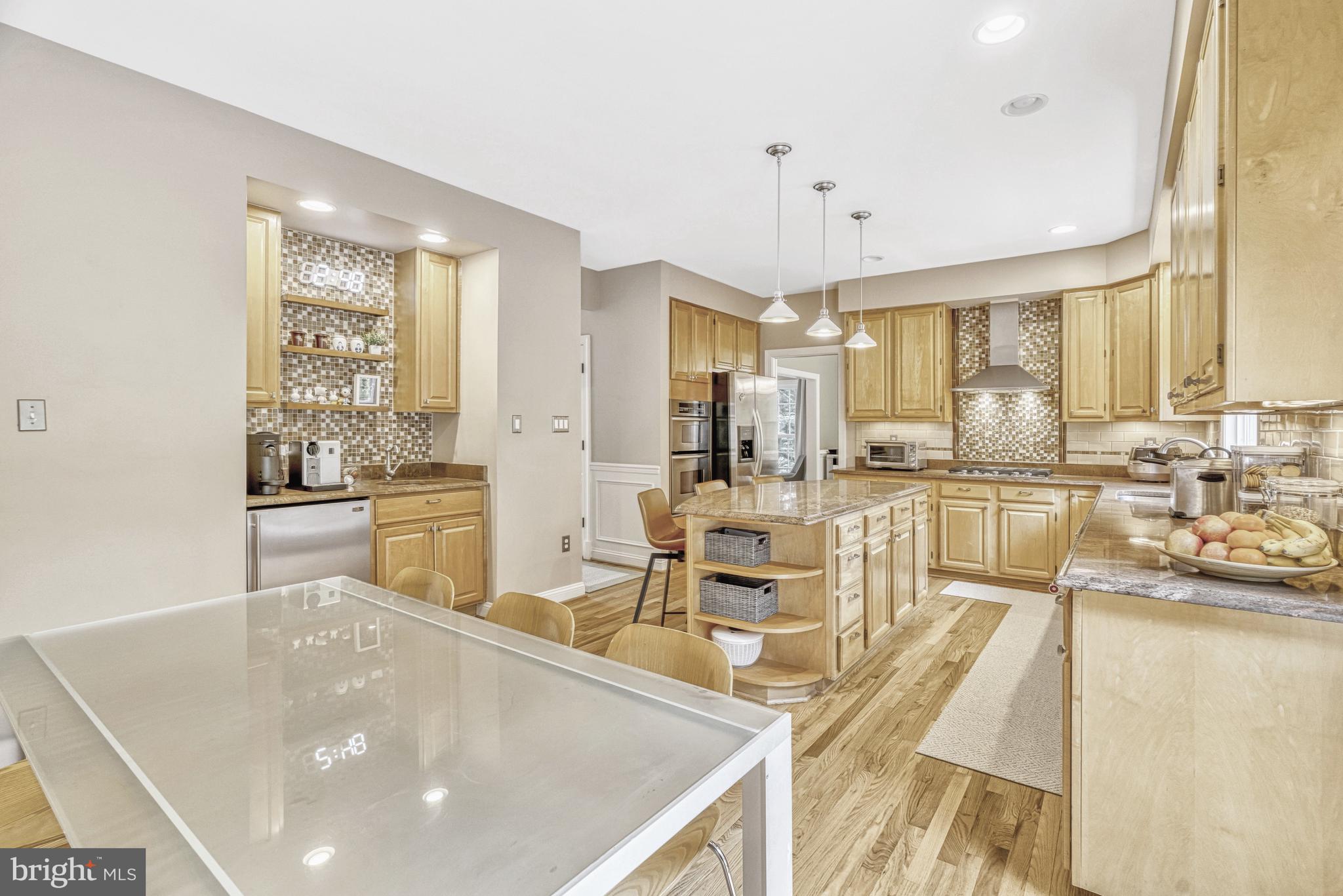 OAKTON GROVE - Residential Lease