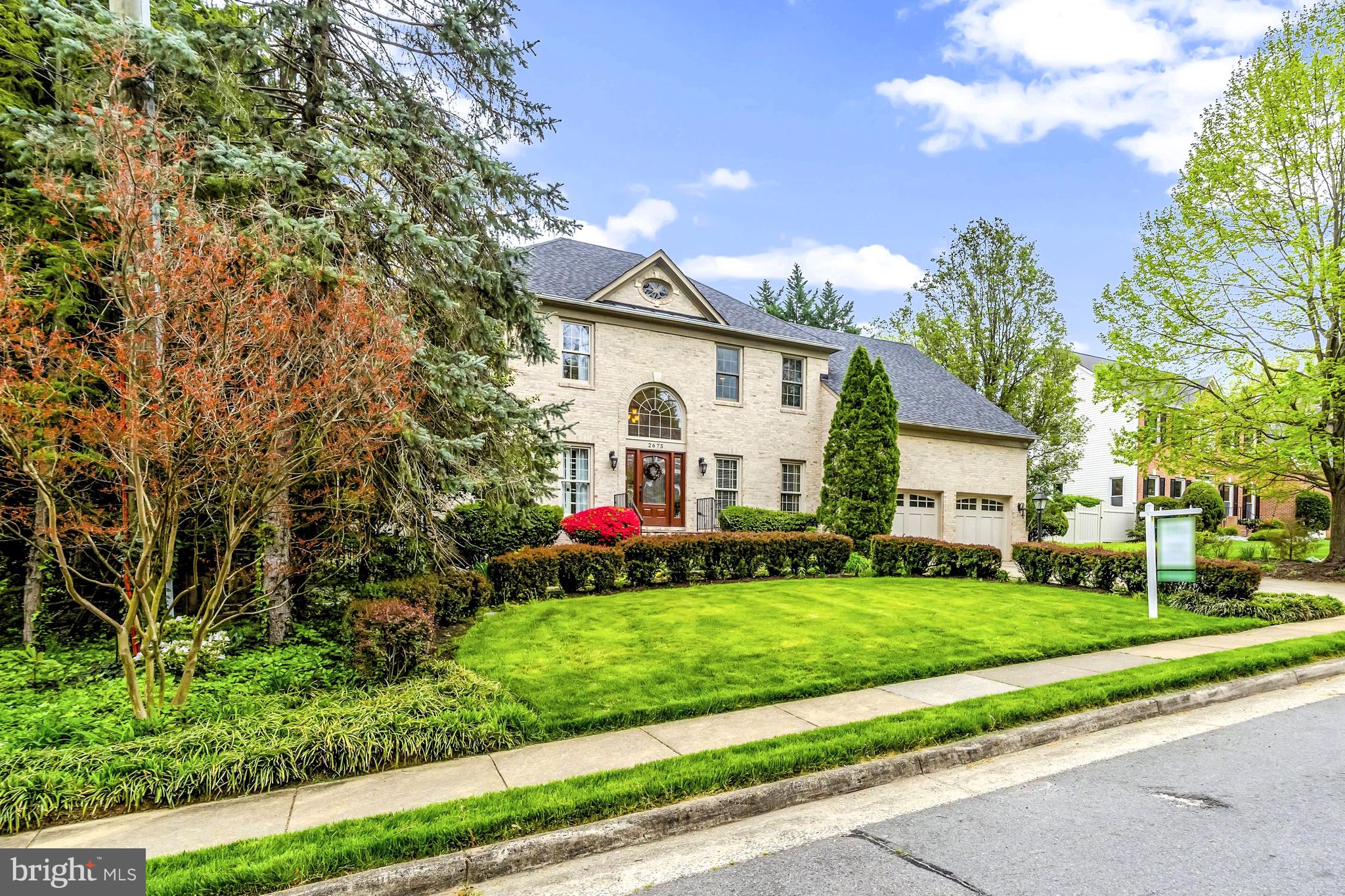 OAKTON GROVE - Residential Lease