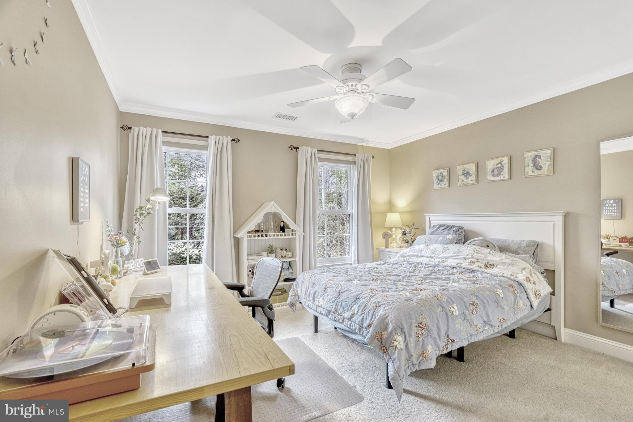 OAKTON GROVE - Residential Lease