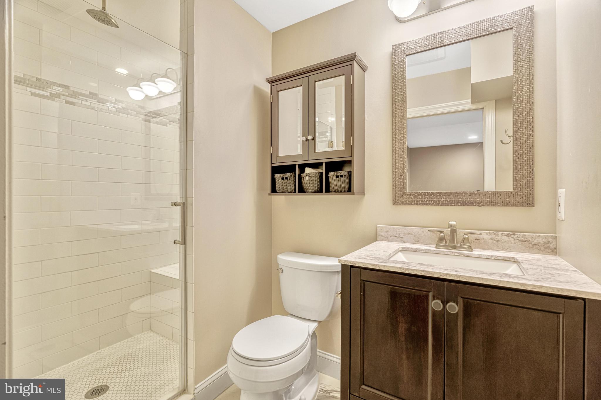 OAKTON GROVE - Residential Lease