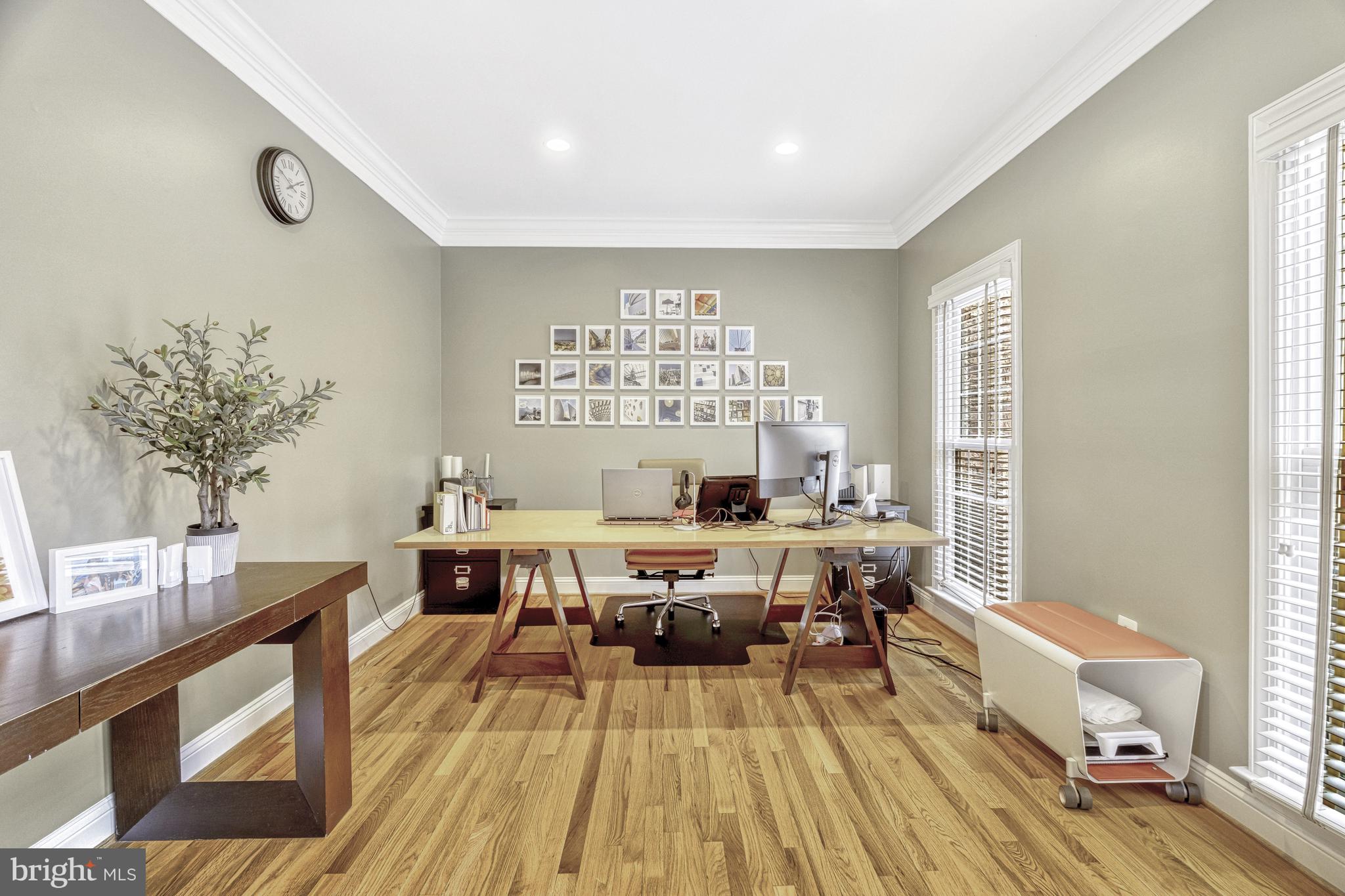 OAKTON GROVE - Residential Lease