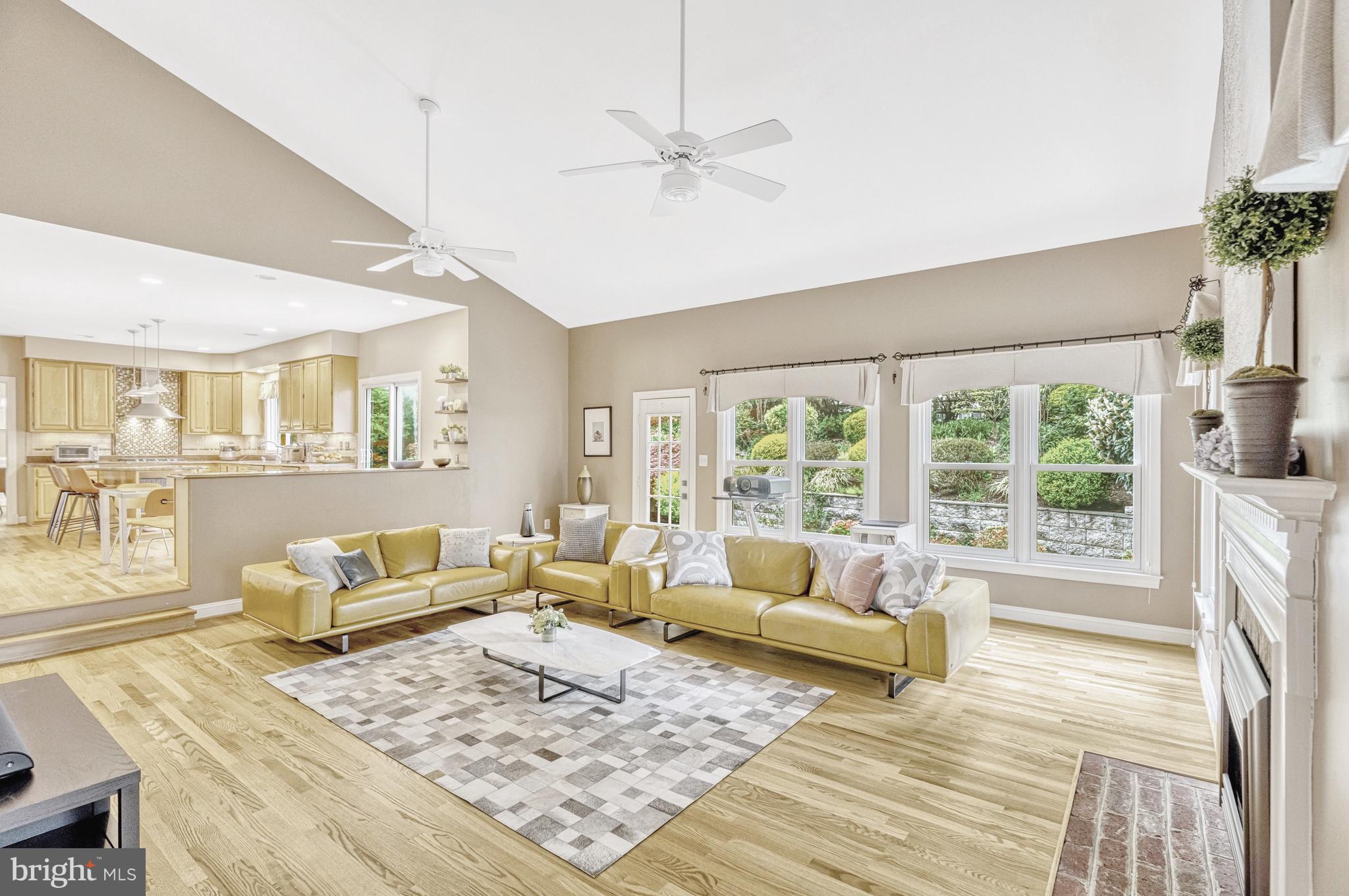 OAKTON GROVE - Residential Lease