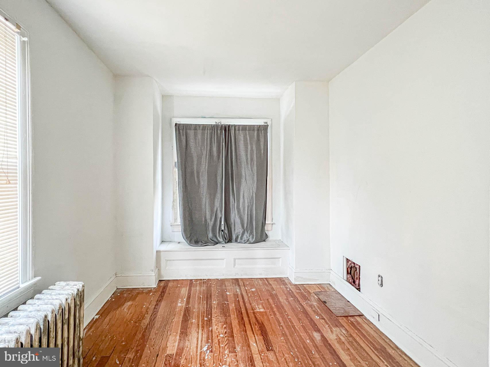 RIVERDALE PARK - Residential