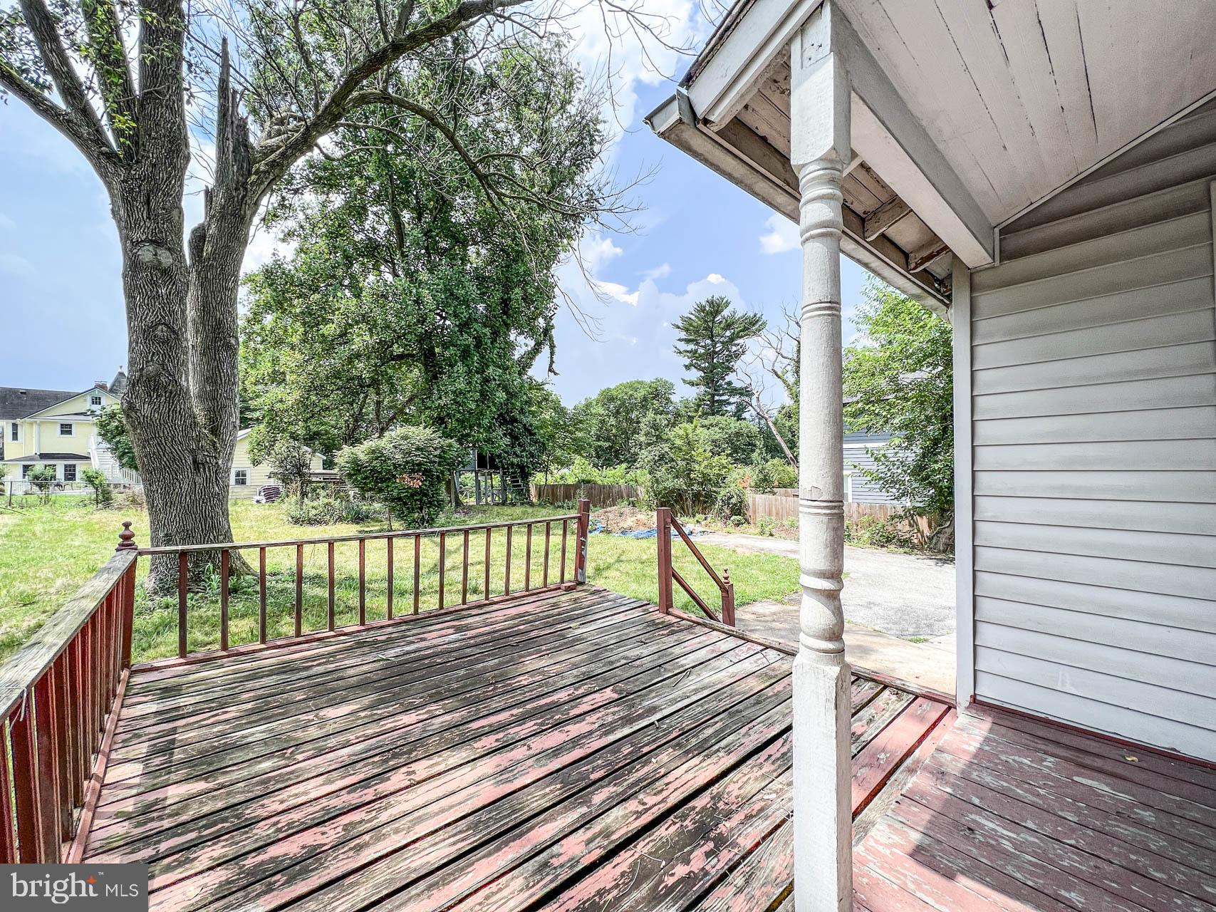 RIVERDALE PARK - Residential