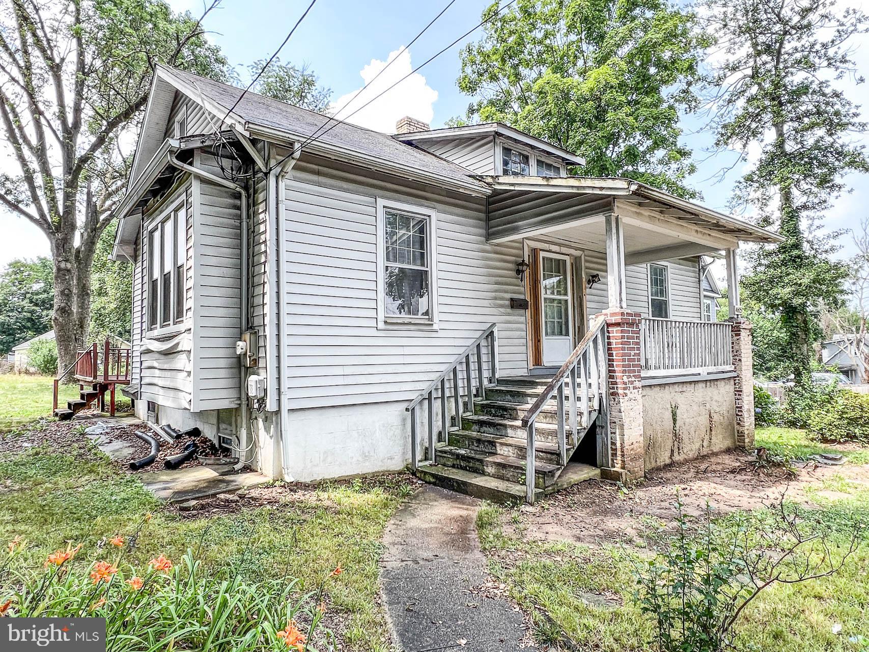 RIVERDALE PARK - Residential