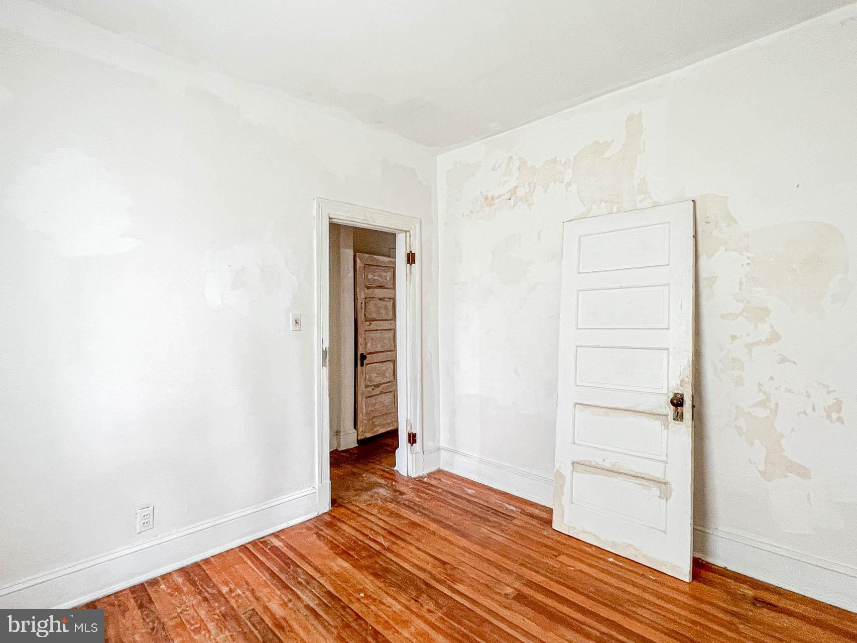 RIVERDALE PARK - Residential