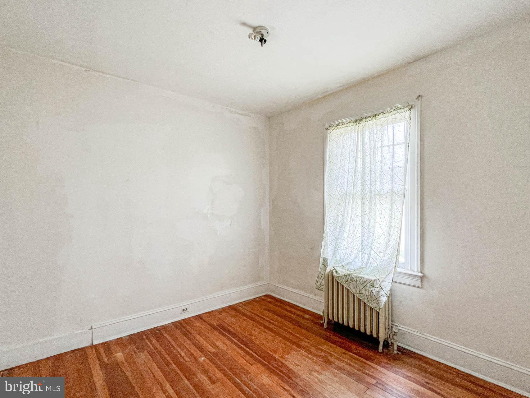 RIVERDALE PARK - Residential