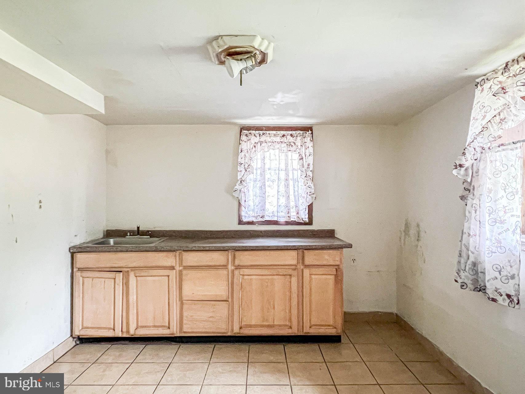 RIVERDALE PARK - Residential