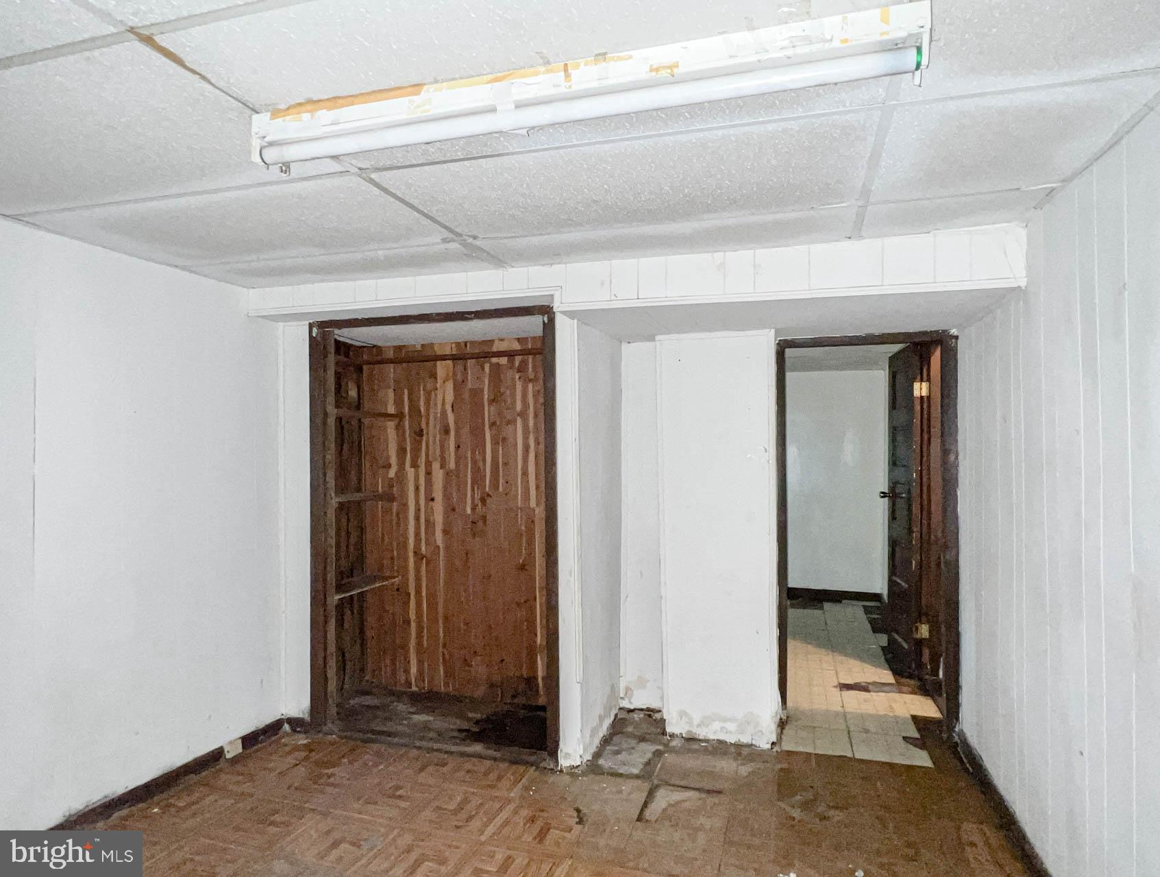 RIVERDALE PARK - Residential