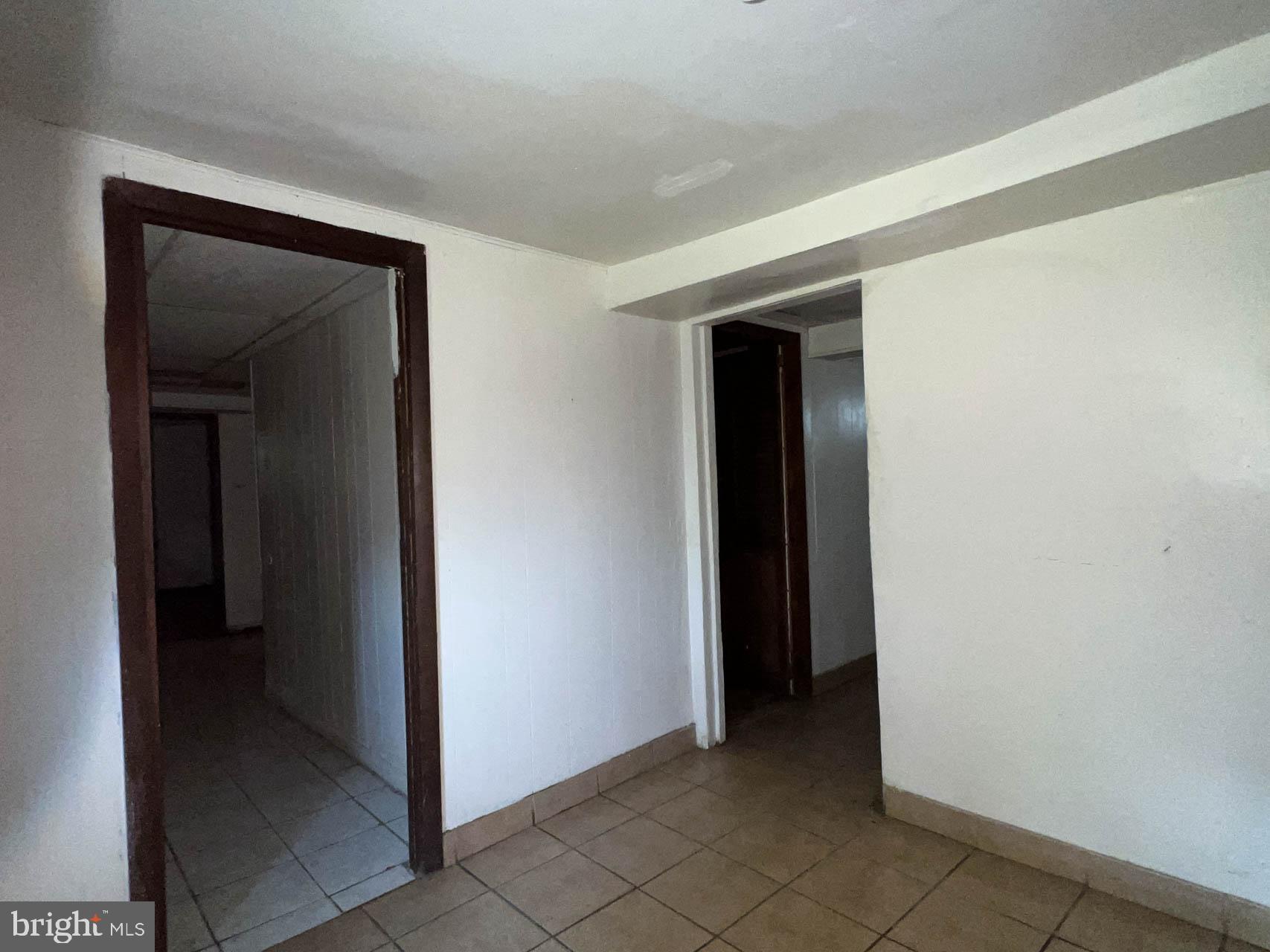 RIVERDALE PARK - Residential