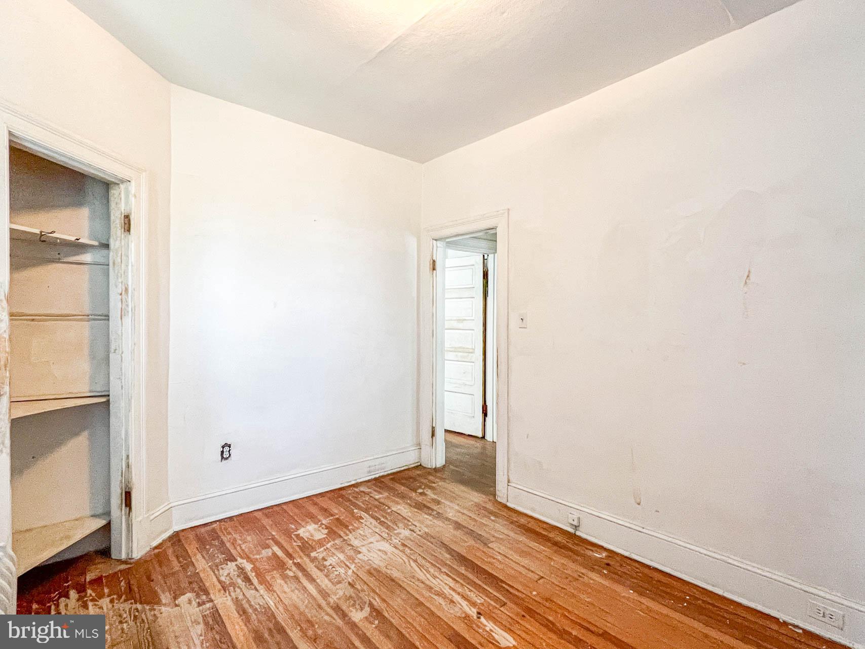 RIVERDALE PARK - Residential