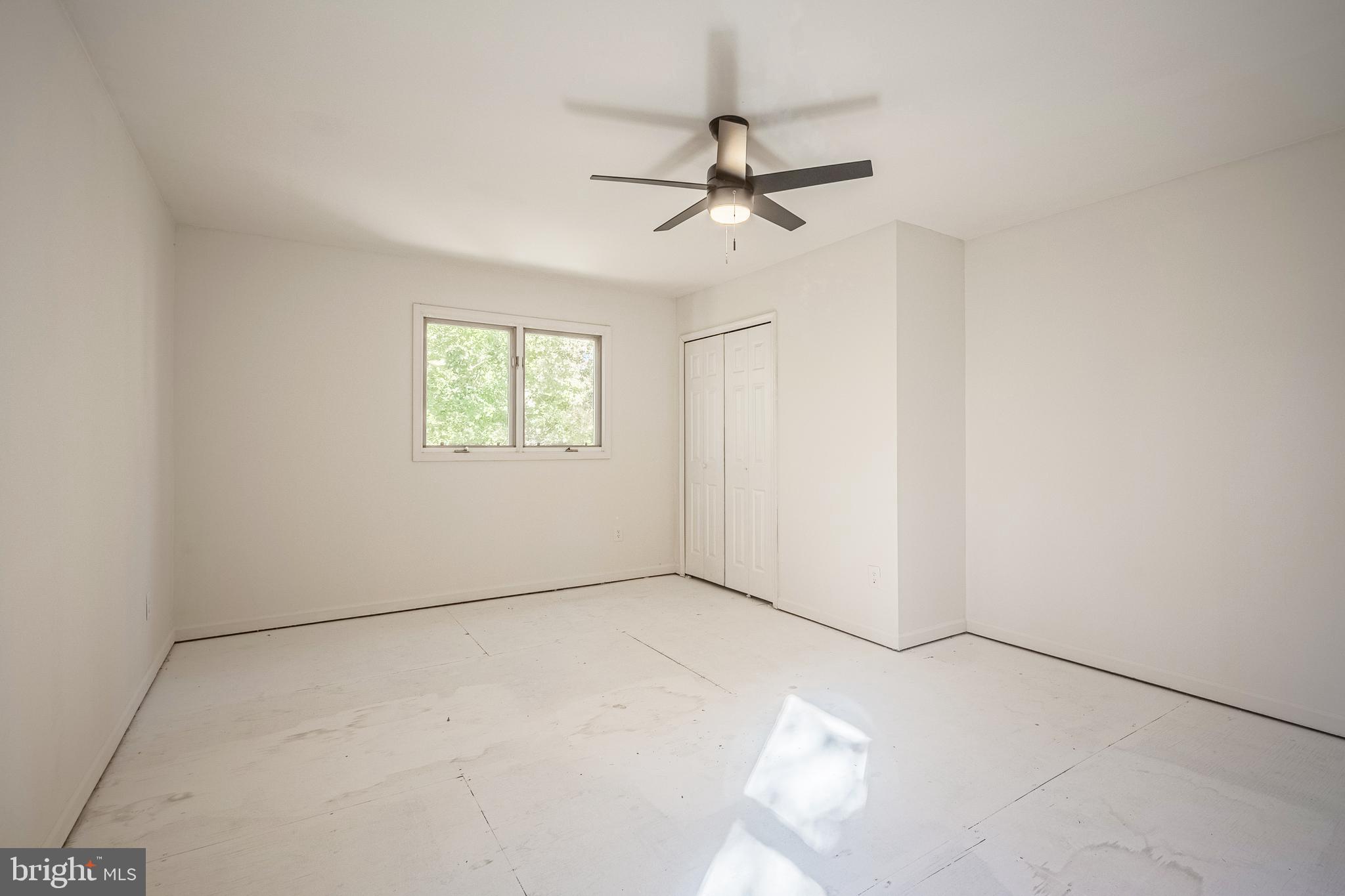 FEATHERSTONE TERRACE - Residential