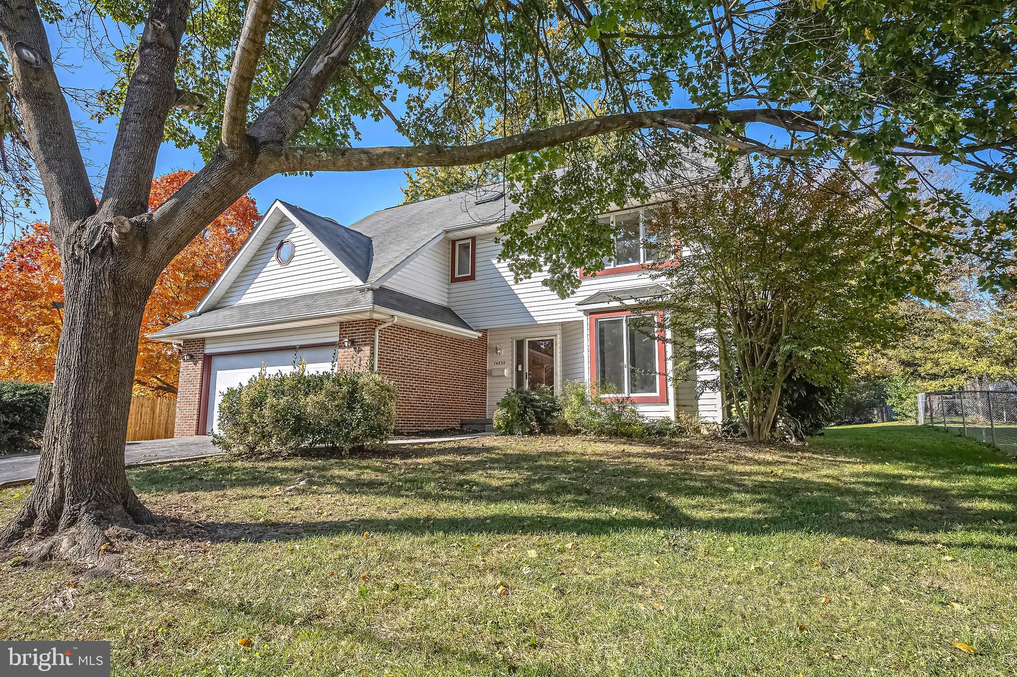 FEATHERSTONE TERRACE - Residential