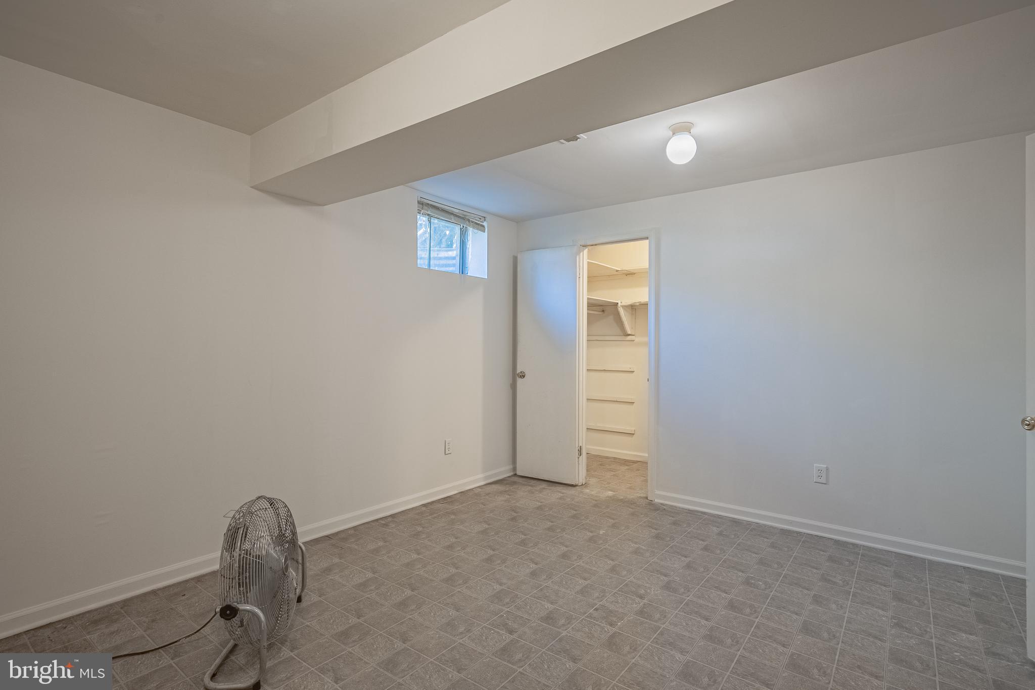 FEATHERSTONE TERRACE - Residential