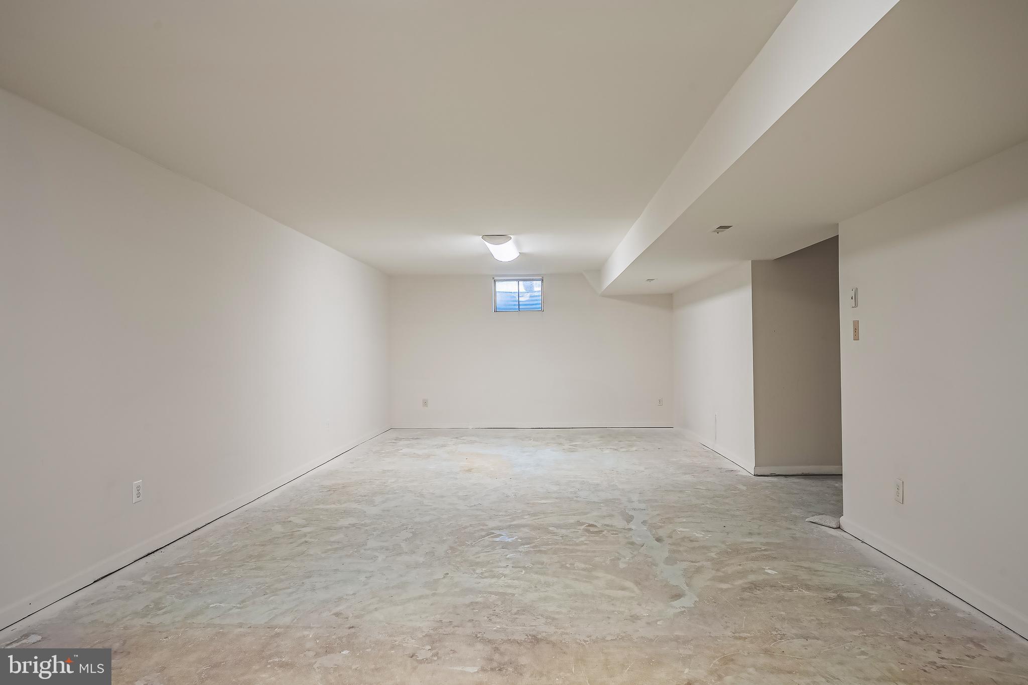 FEATHERSTONE TERRACE - Residential