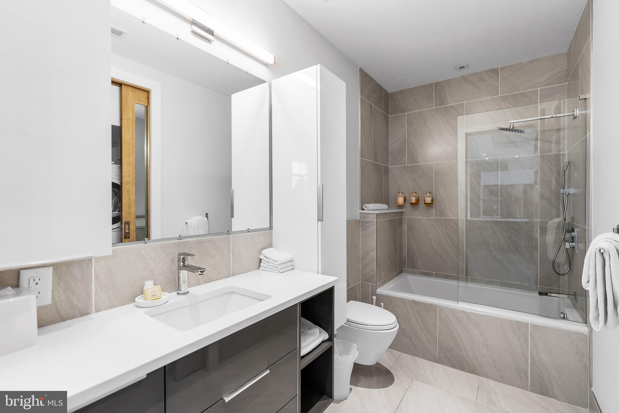 OLD CITY - Residential Lease