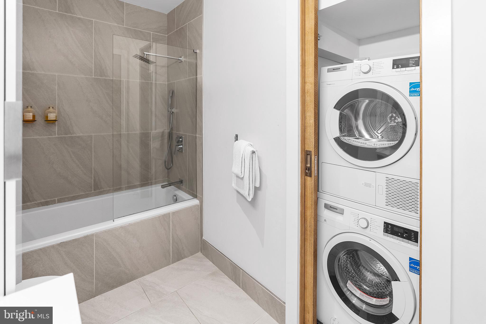 OLD CITY - Residential Lease