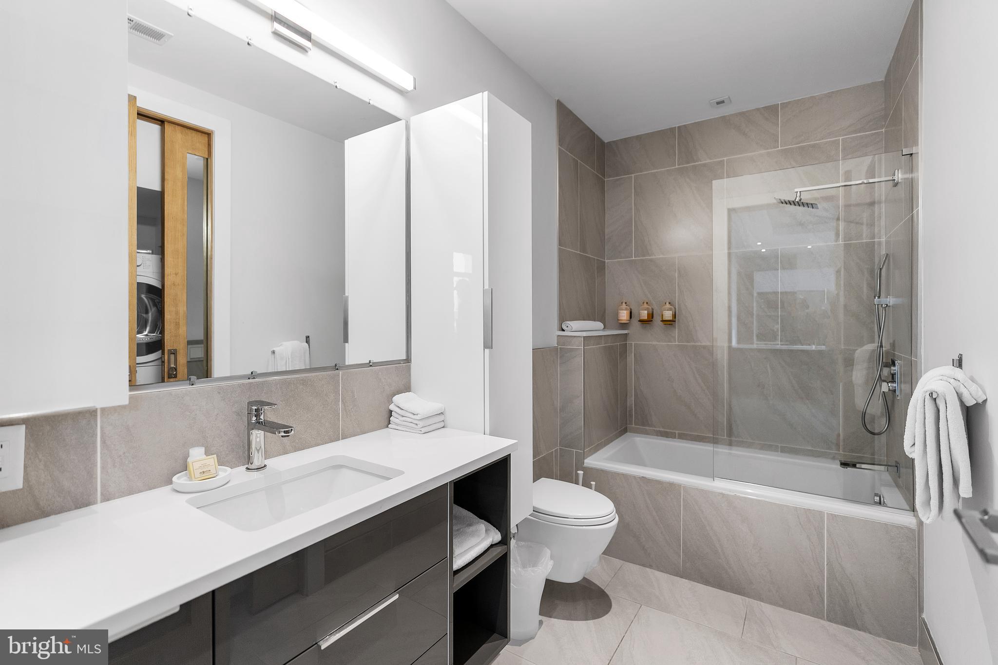 OLD CITY - Residential Lease