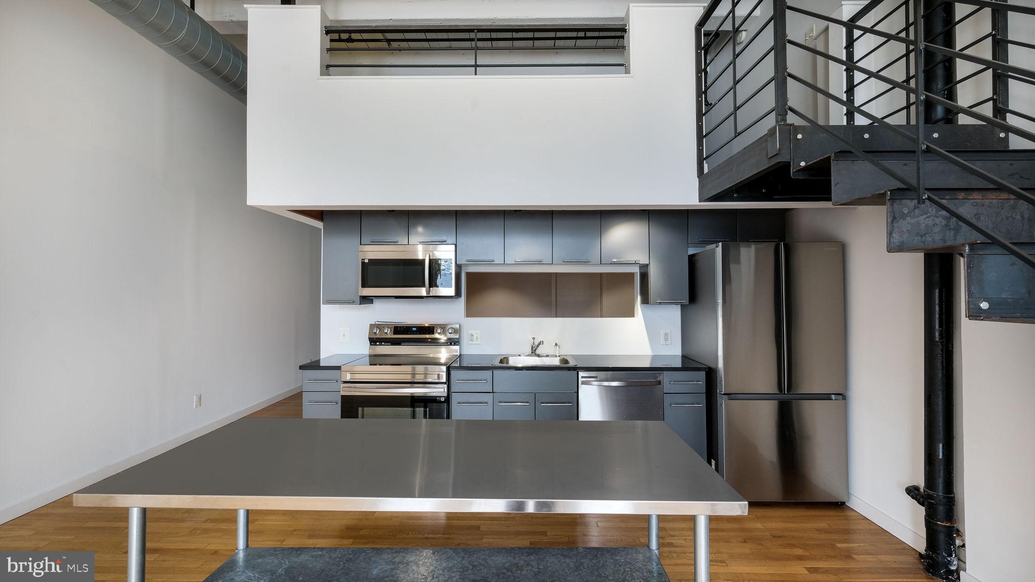 1027 ARCH STREET 606