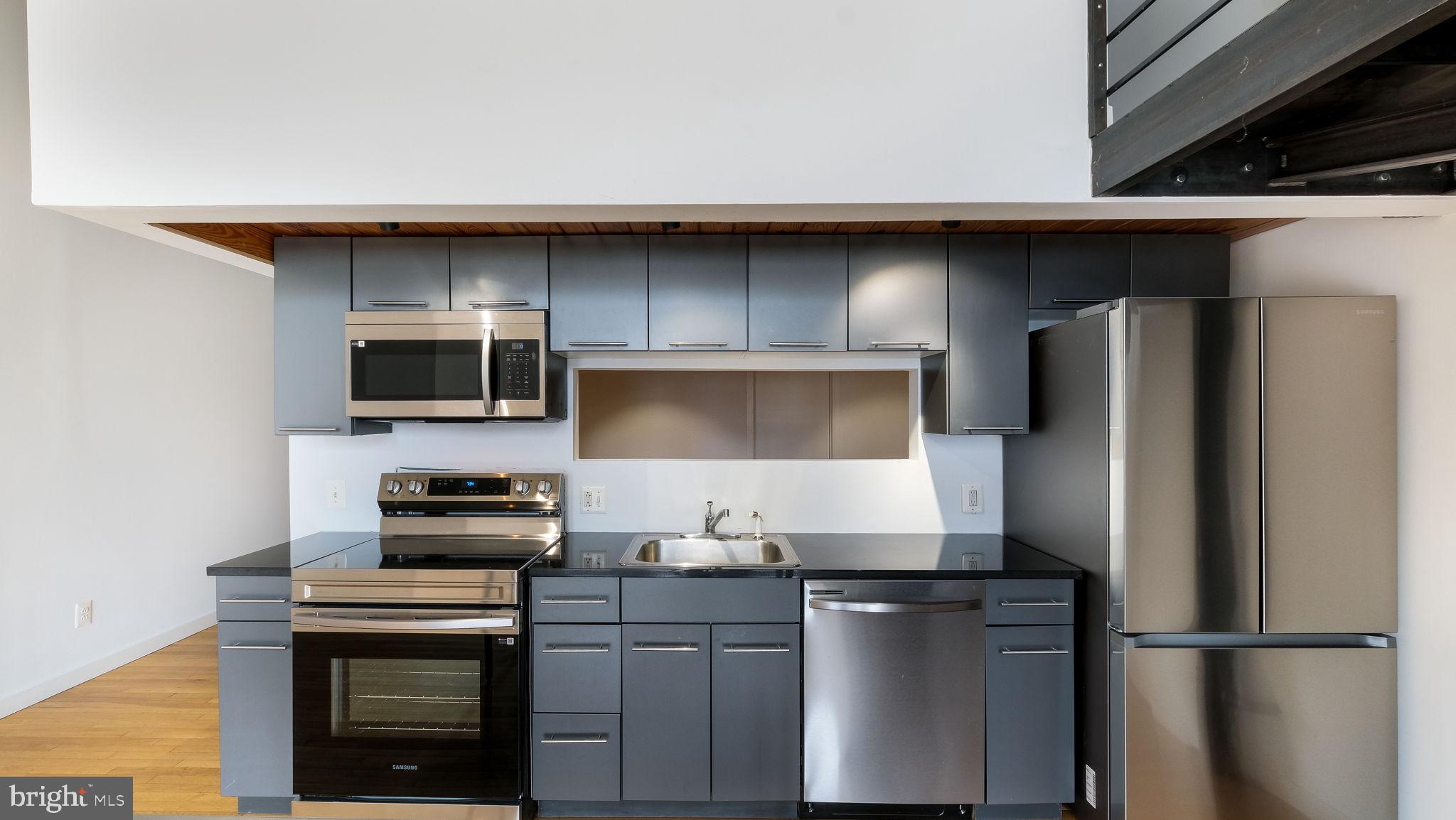 1027 ARCH STREET 606