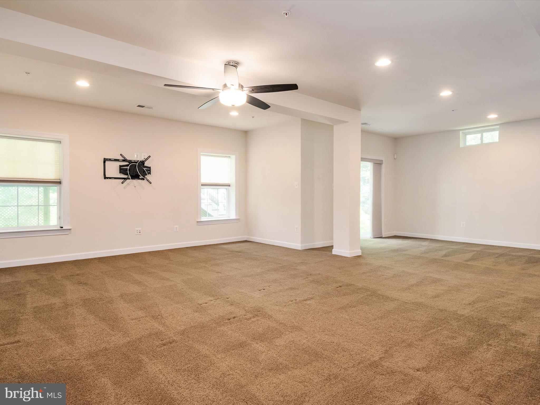 ASHERS FARM - Residential