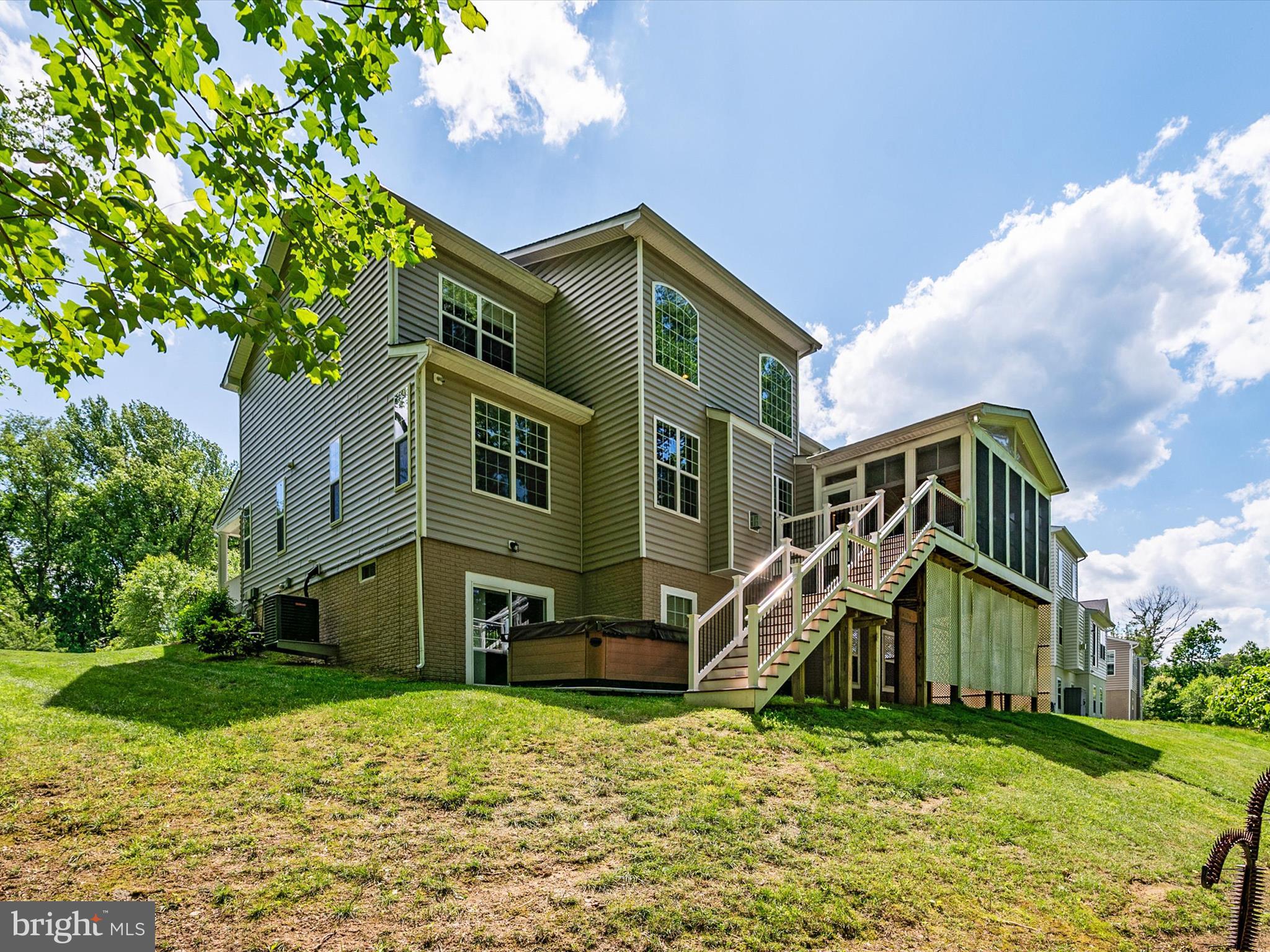 ASHERS FARM - Residential