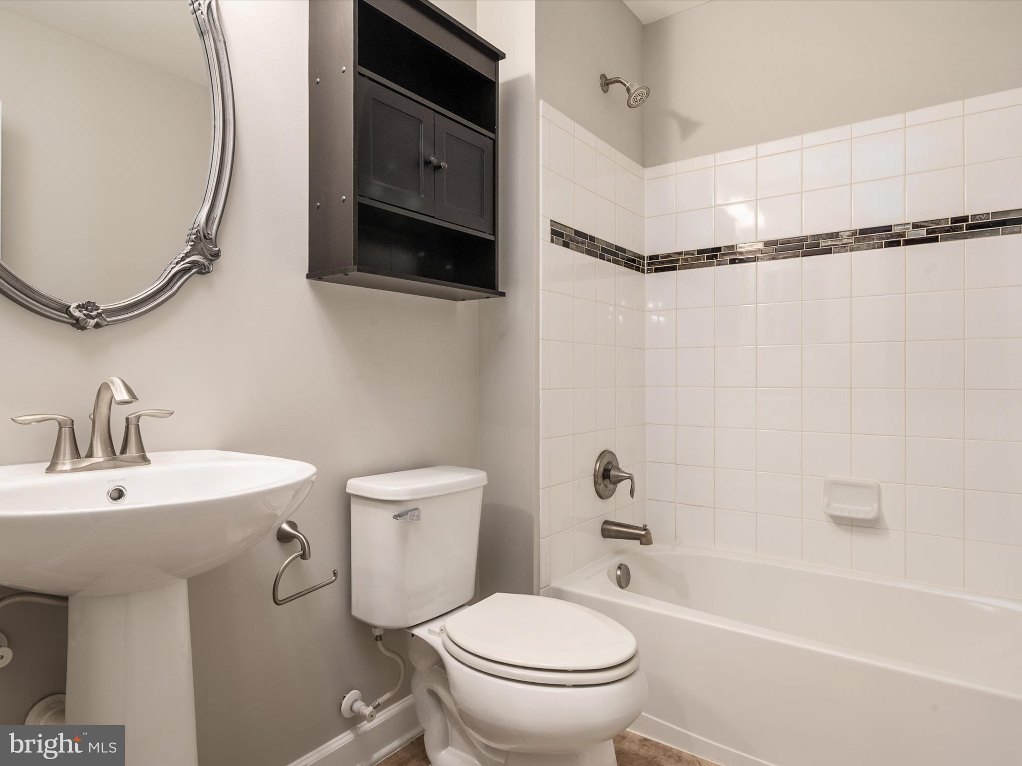 ASHERS FARM - Residential