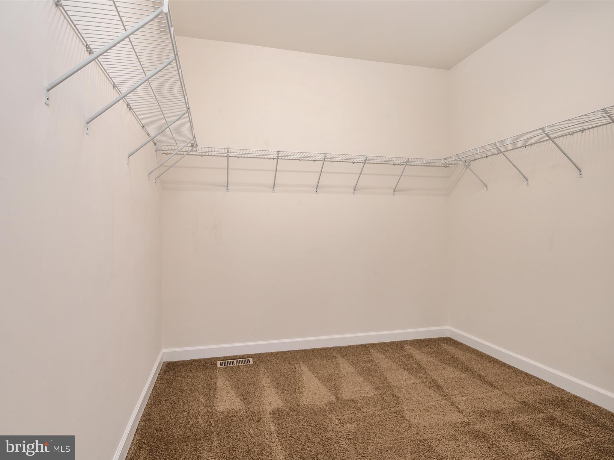 ASHERS FARM - Residential