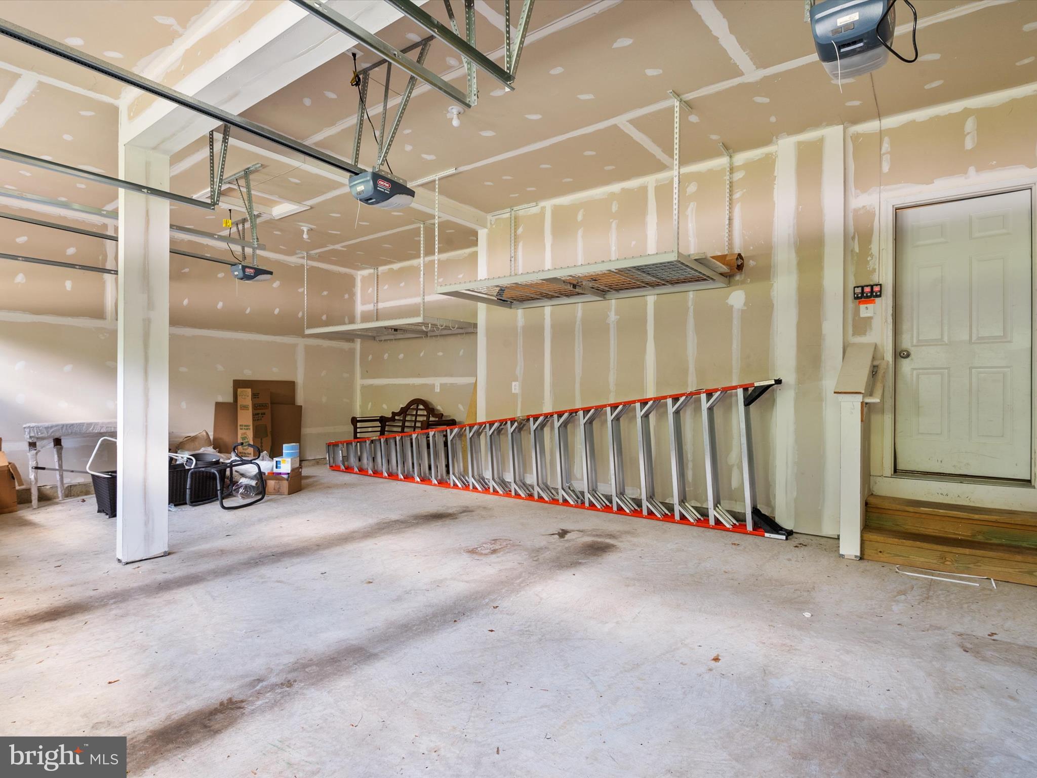 ASHERS FARM - Residential