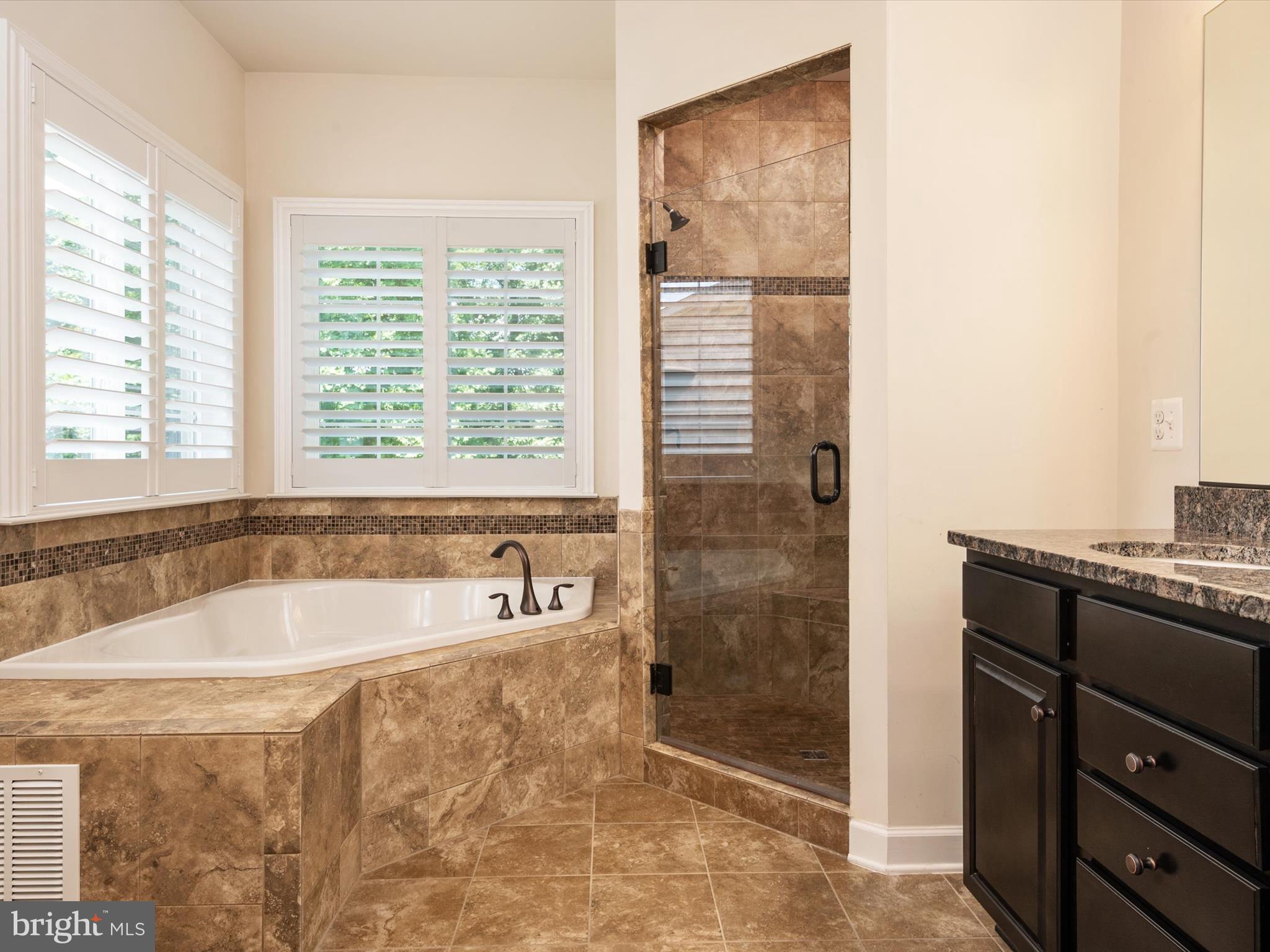 ASHERS FARM - Residential