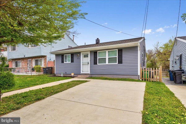 316 CARMODY HILLS DR, CAPITOL HEIGHTS, MD 20743 - Image 5e7784bb6d8e6eb6b3fe06c1e8ca730e/1503357168