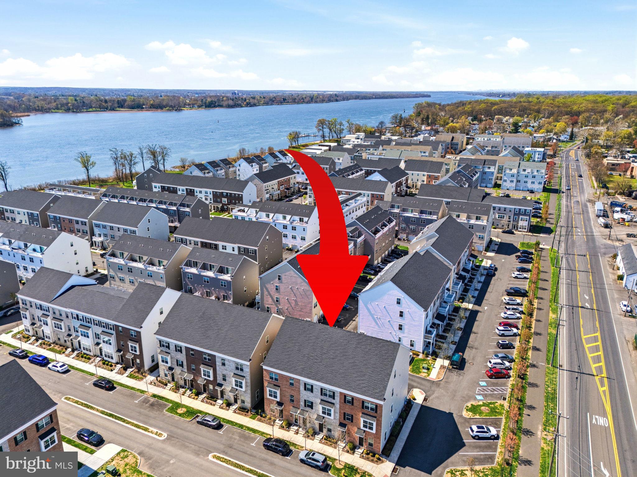 WATERSIDE - Residential