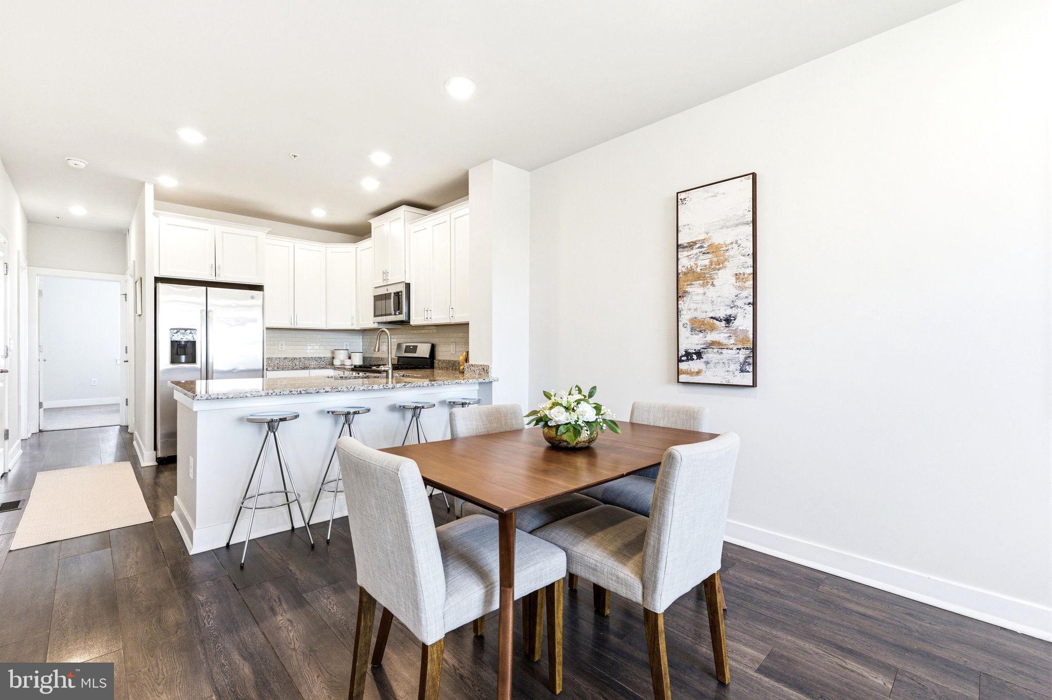 WATERSIDE - Residential