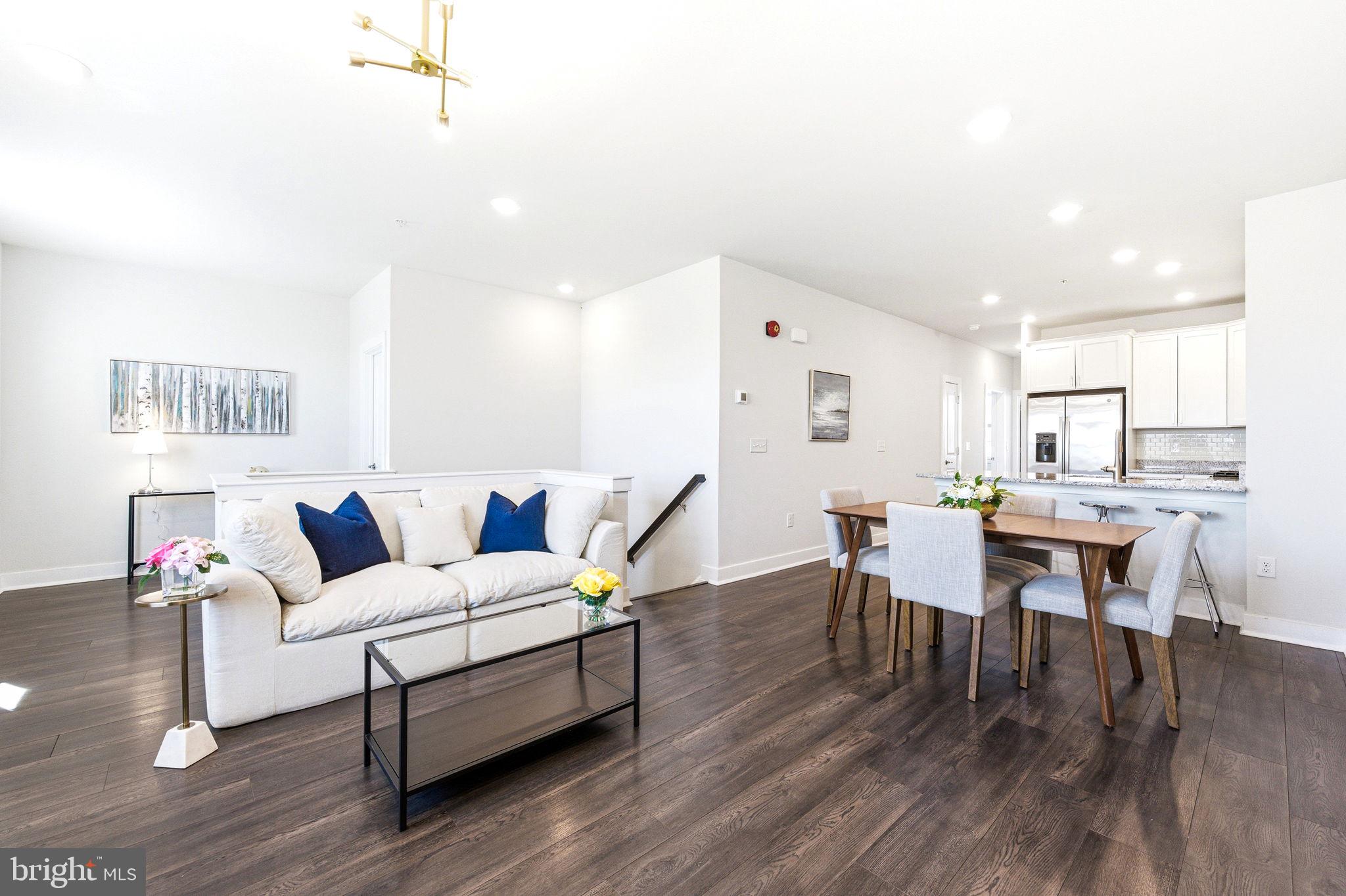 WATERSIDE - Residential