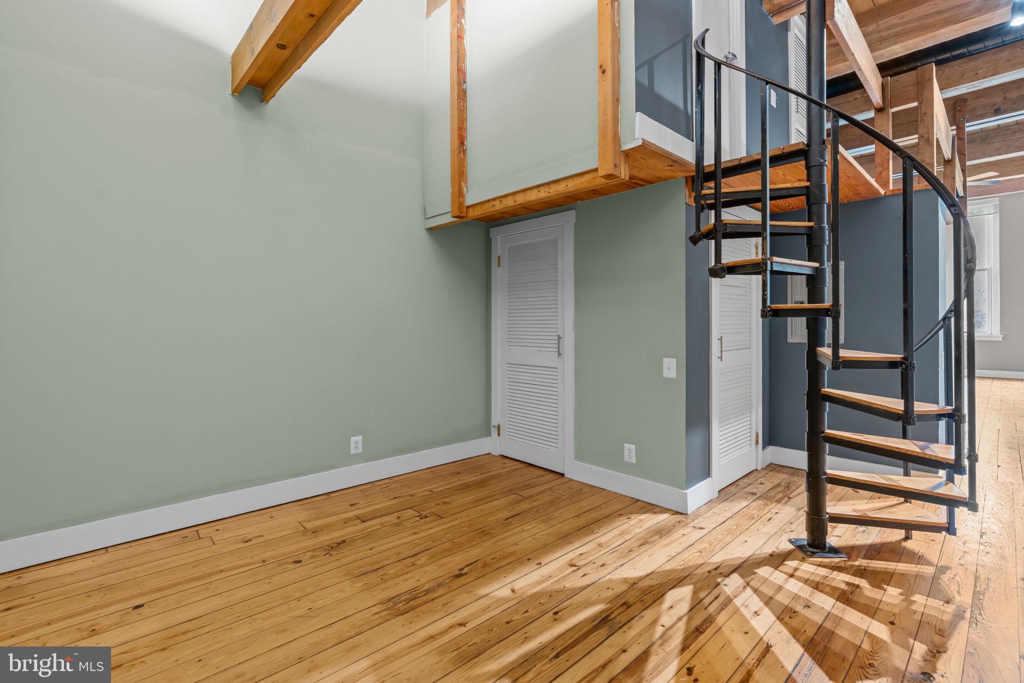 OLD CITY - Residential