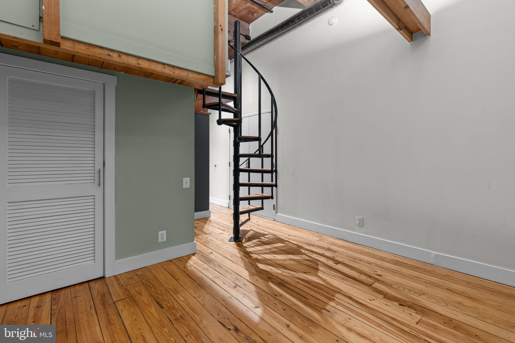 OLD CITY - Residential