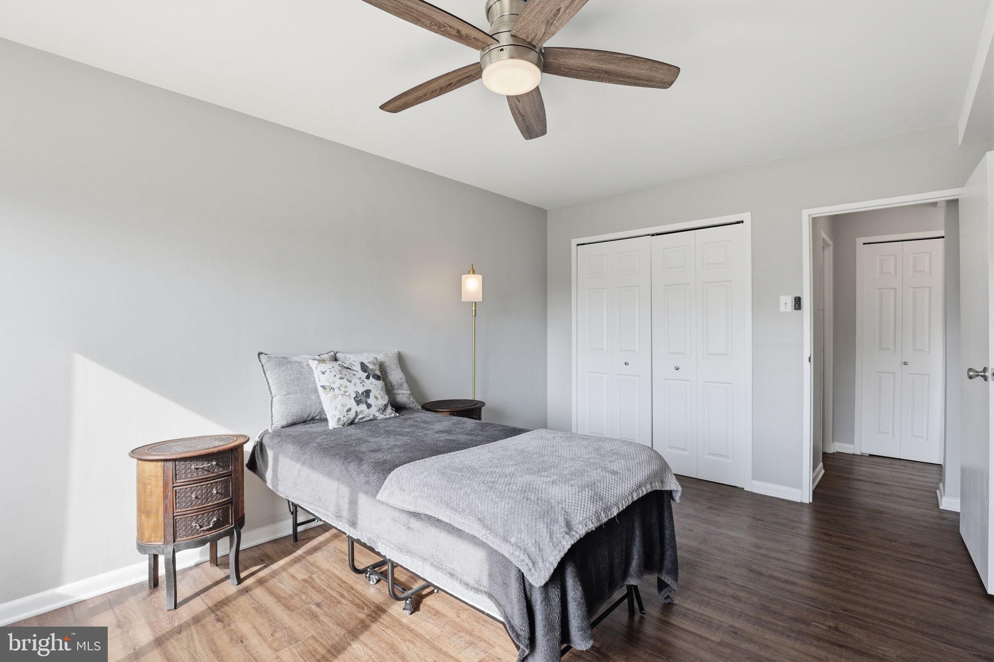 RIVER TOWERS - Residential