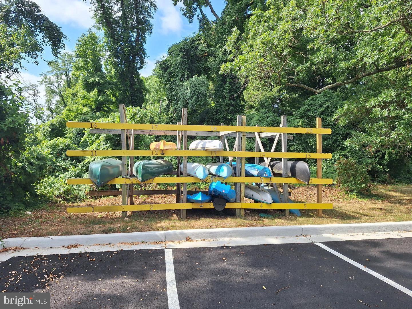 RIVER TOWERS - Residential