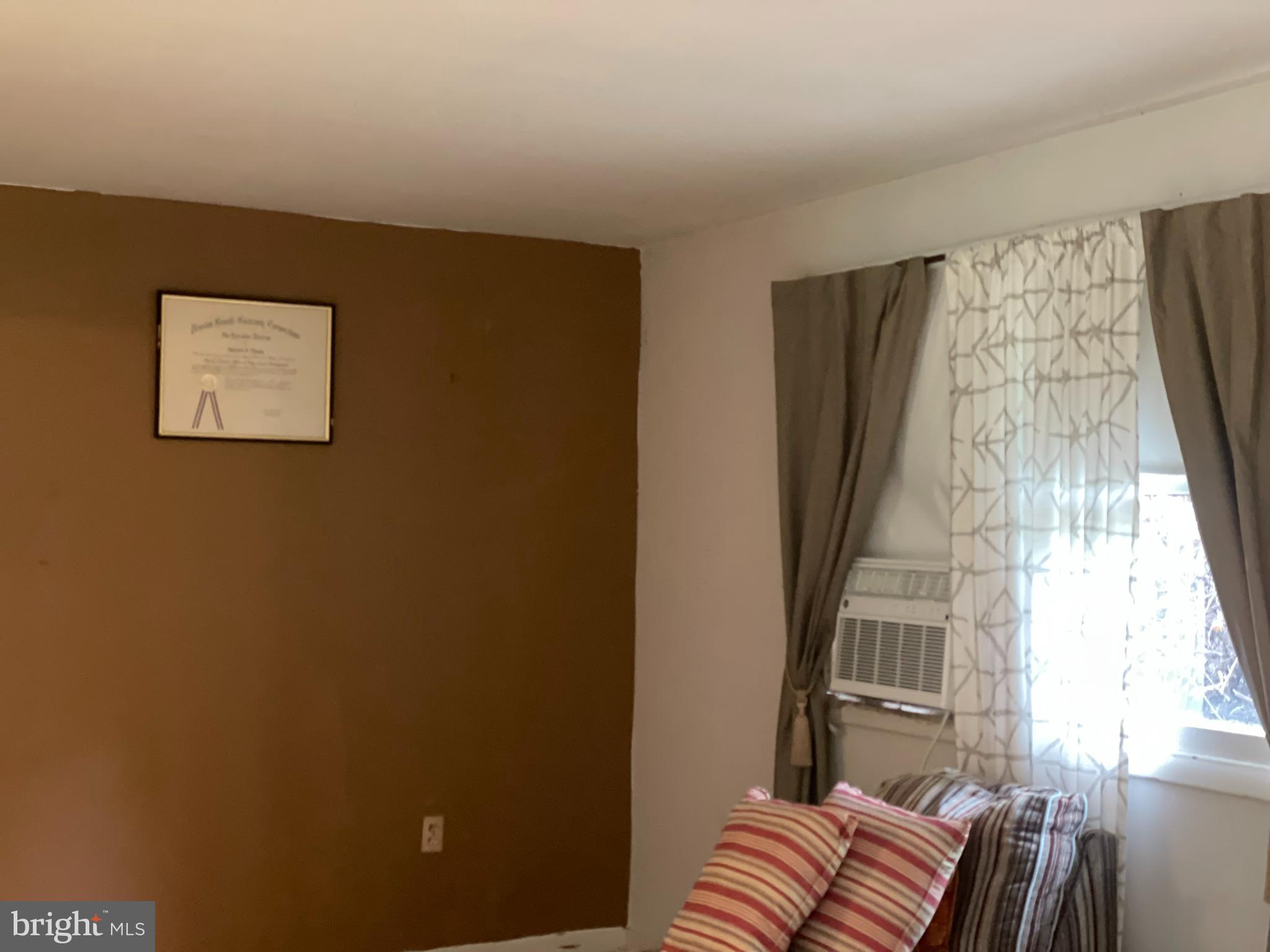 MILL POINT SHORES - Residential