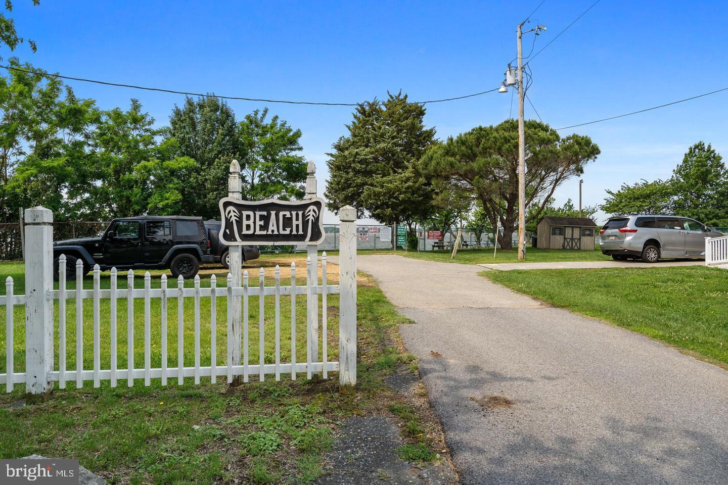 MILL POINT SHORES - Residential